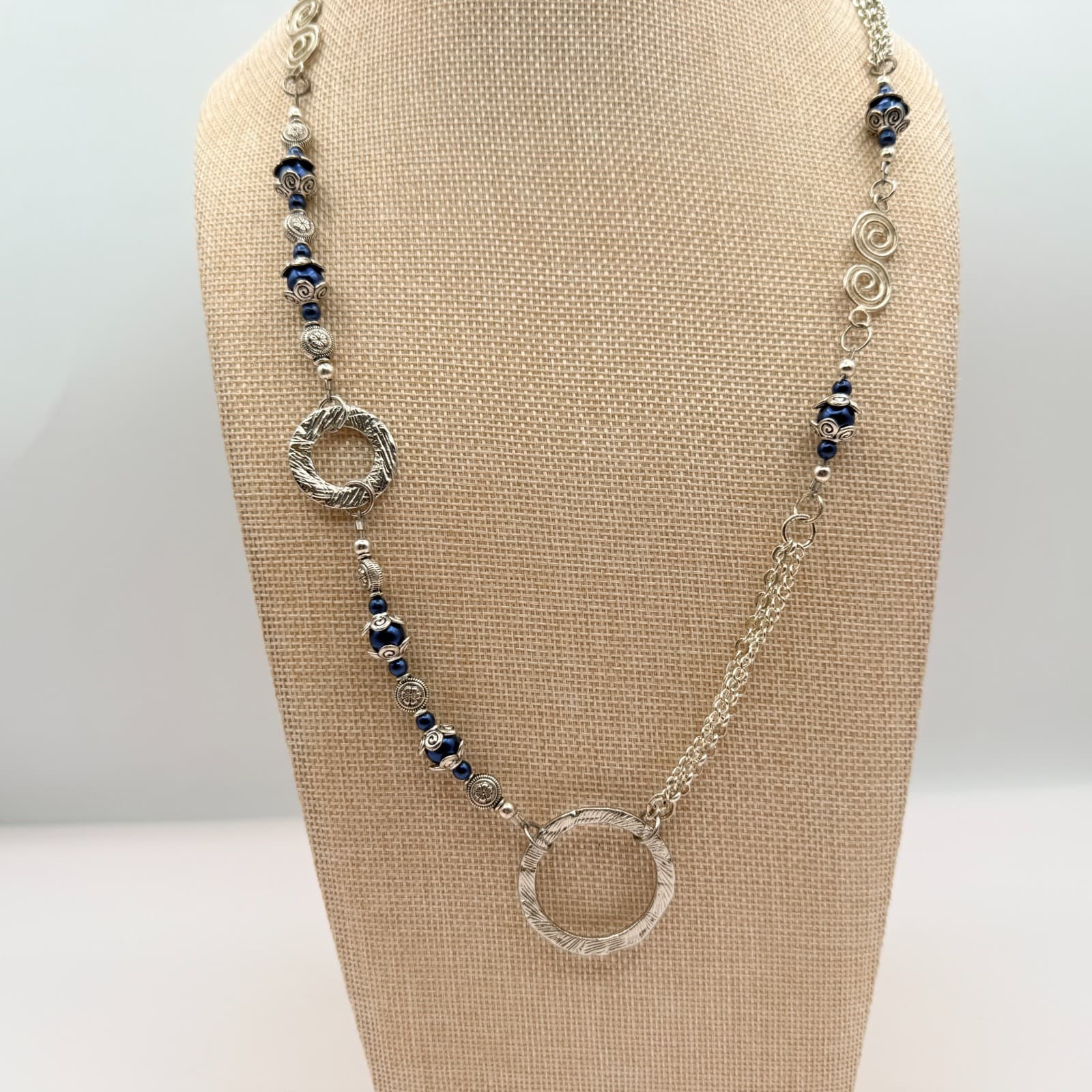 Vintage 90s Silver Tone Blue Pearl Station Circle Link Necklace Boho Fashion - Thumbnail 5