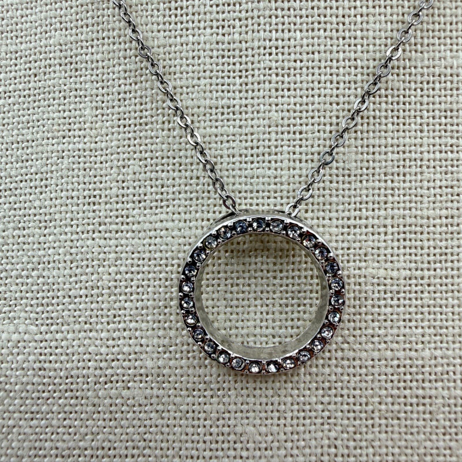 Vintage Y2K Silver Tone Clear Rhinestone Circle Pendant Necklace Women's Jewelry - Thumbnail 2
