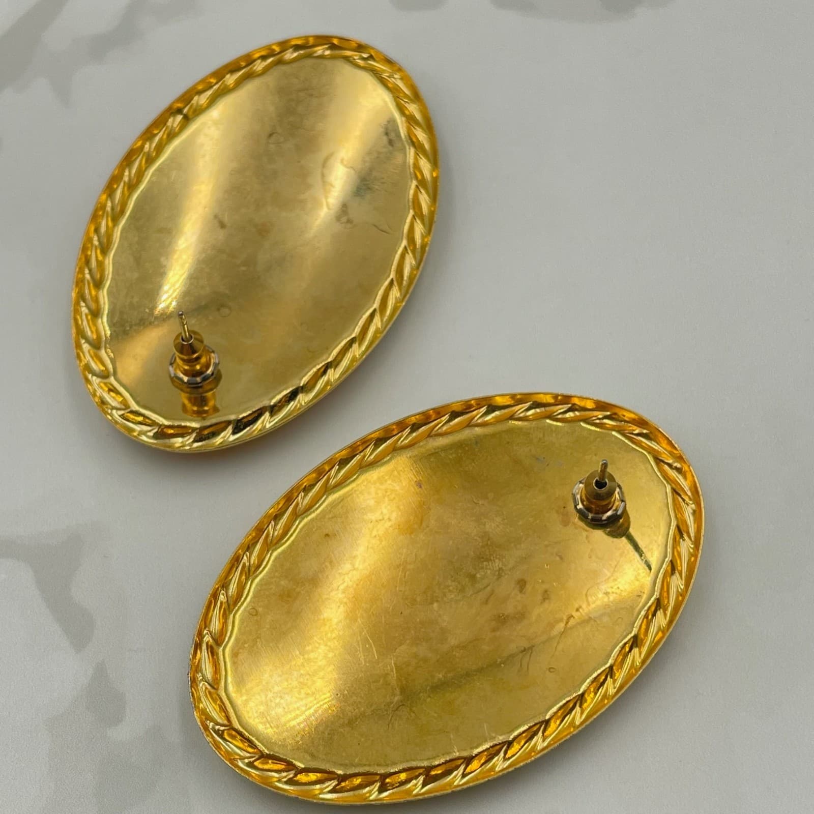 Vintage VTG Swirl Enamel Gold Tone Clip-On Earrings Peach Brown Cream Oval - Thumbnail 9