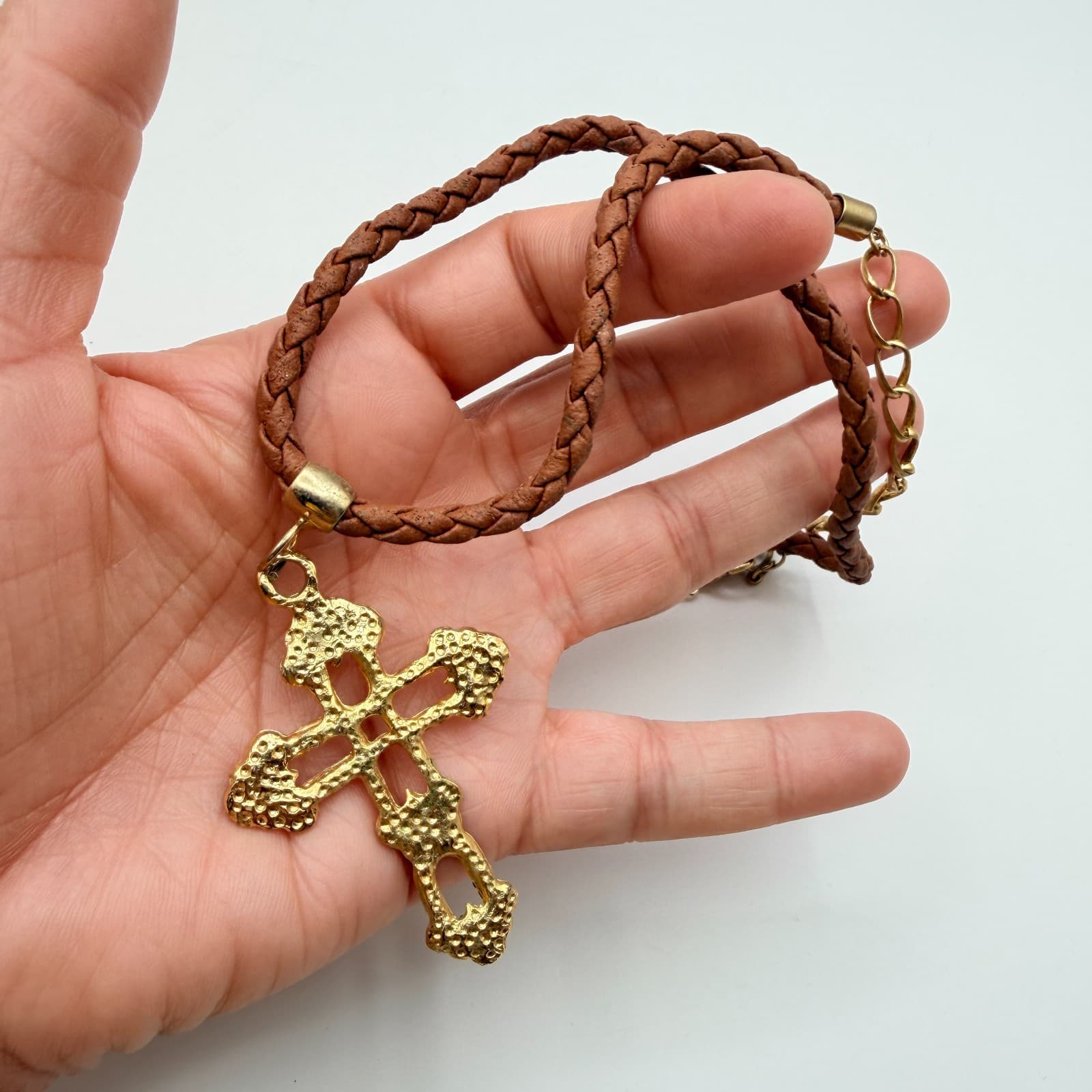 Vintage 80s Gold Tone Cross Pendant Braided Brown Leather Cord Necklace Jewelry - Thumbnail 6