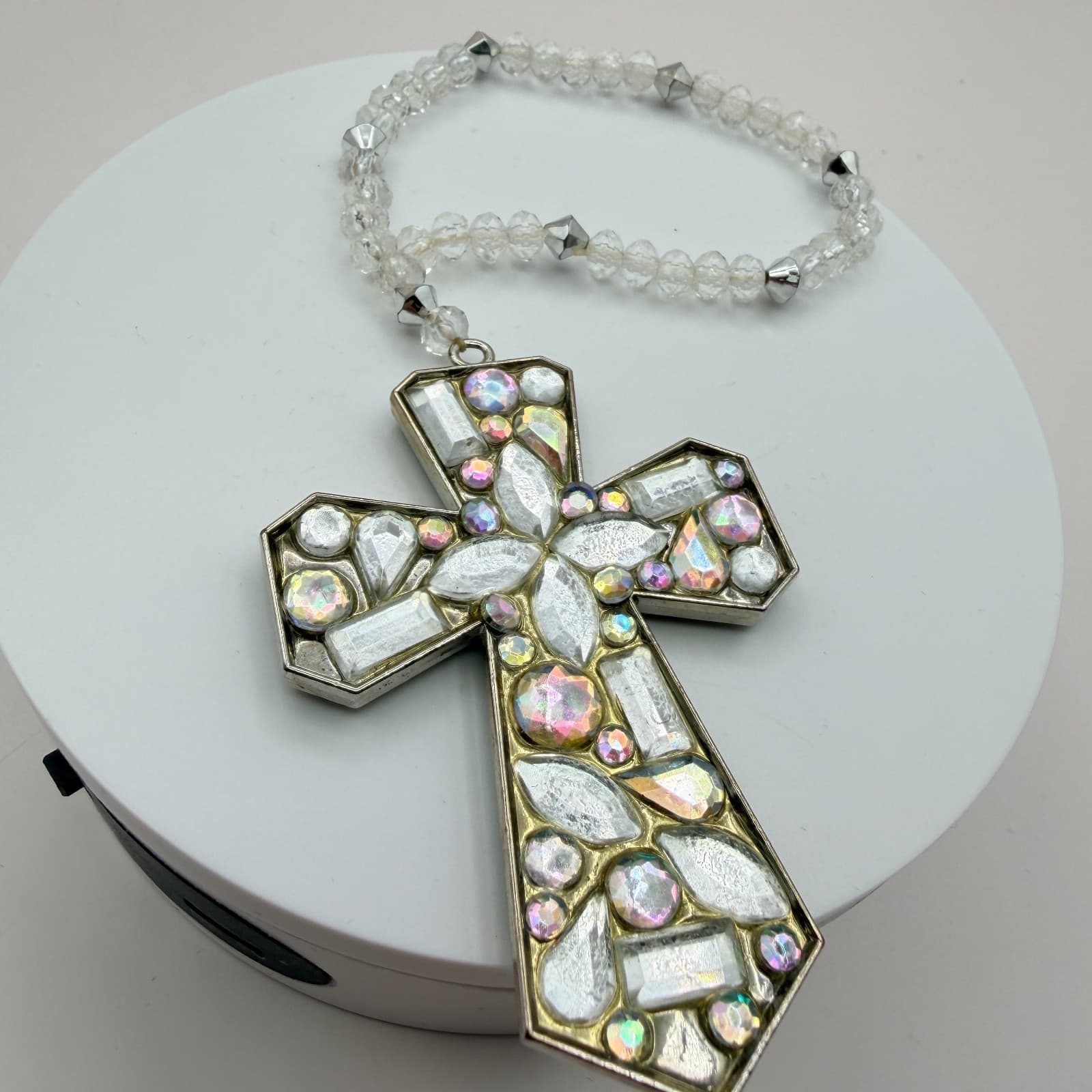 Vintage 80s Silver Tone Rhinestone Cross Charm bracelet Clear Beaded Jewelry - Thumbnail 3