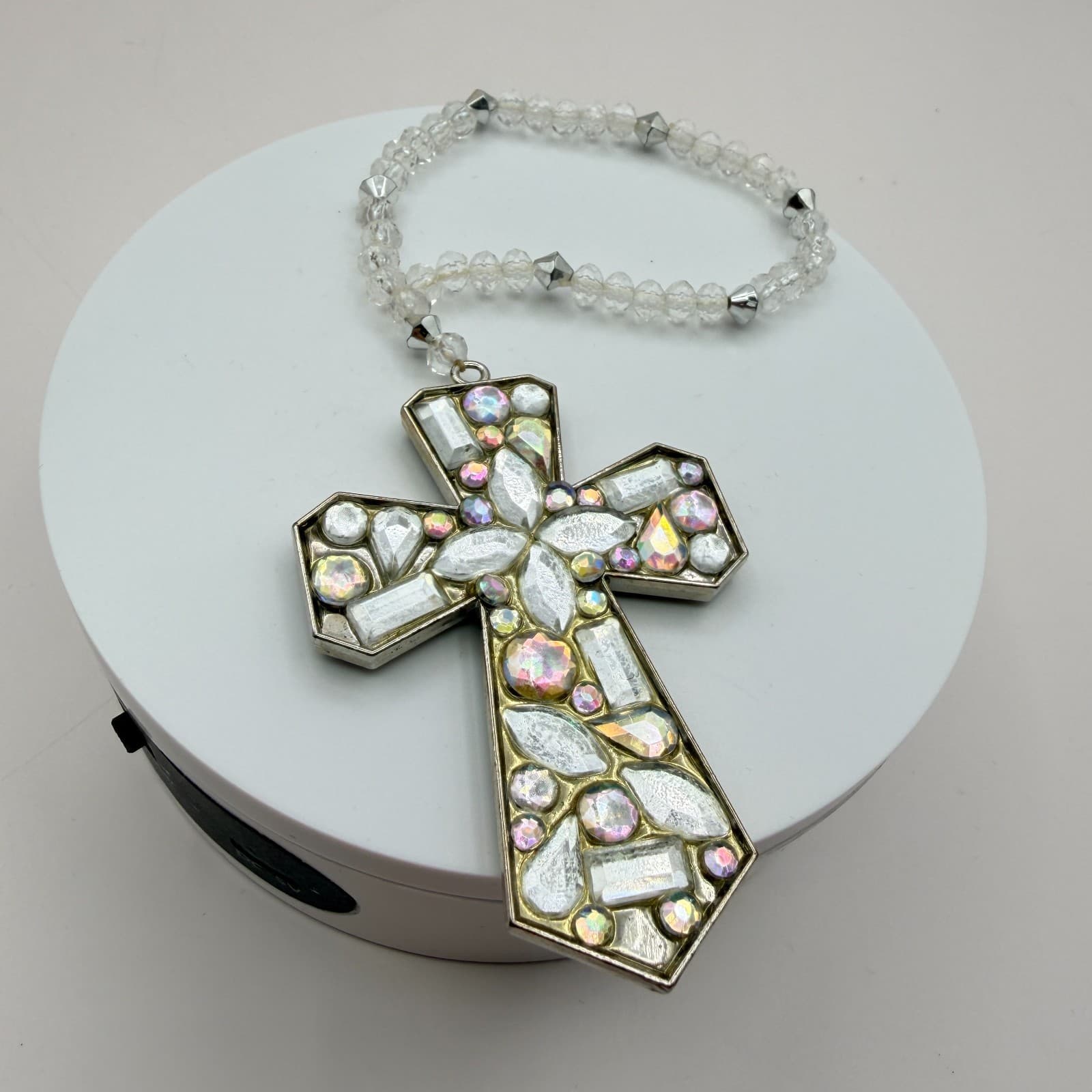 Vintage 80s Silver Tone Rhinestone Cross Charm bracelet Clear Beaded Jewelry - Thumbnail 4