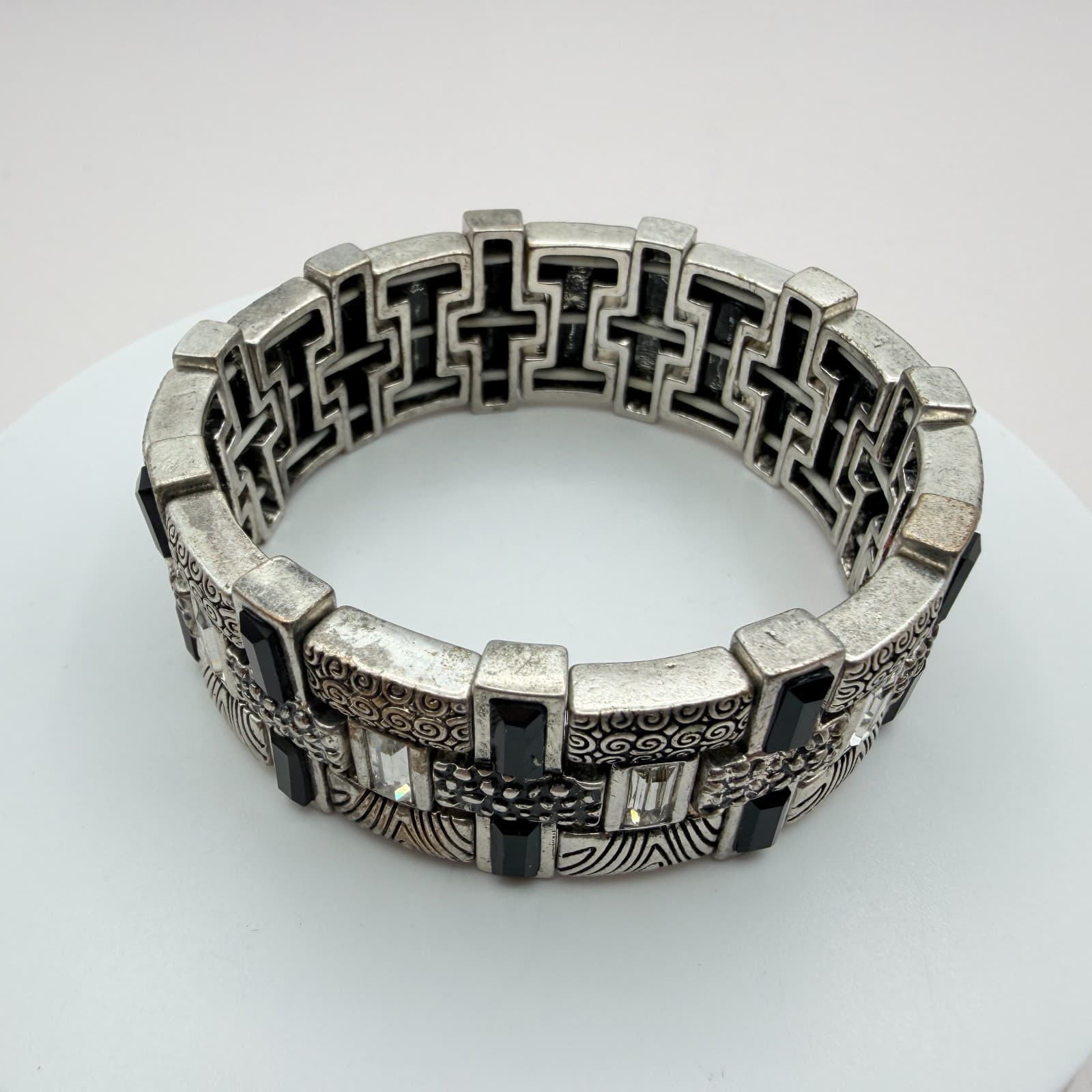 Vintage 90s Silver Tone Black Glass Textured Stretch Bracelet Women's Jewelry - Thumbnail 4