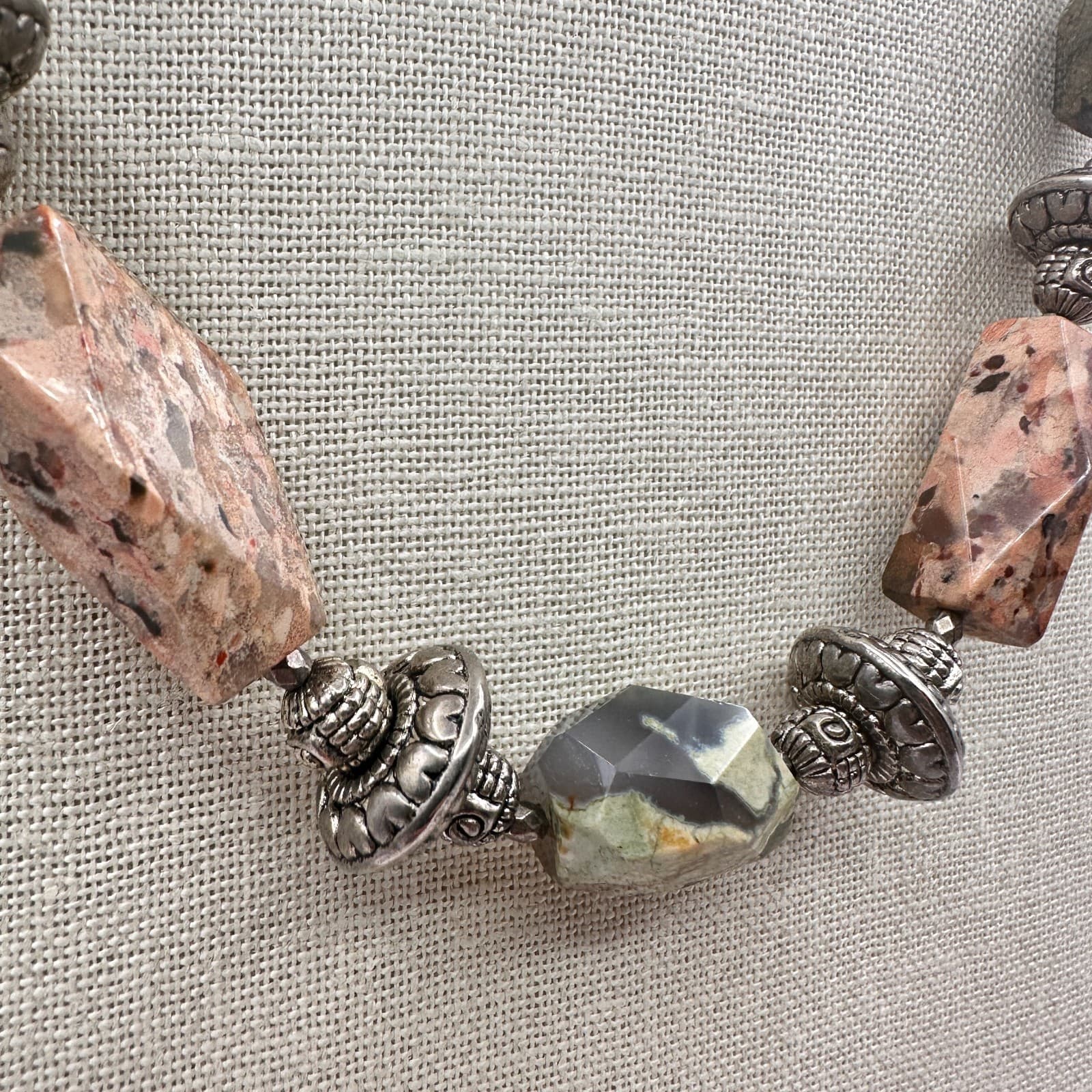 Vintage 80s Leopard Skin Jasper Beaded Statement Necklace Silver Tone Jewelry - Thumbnail 3