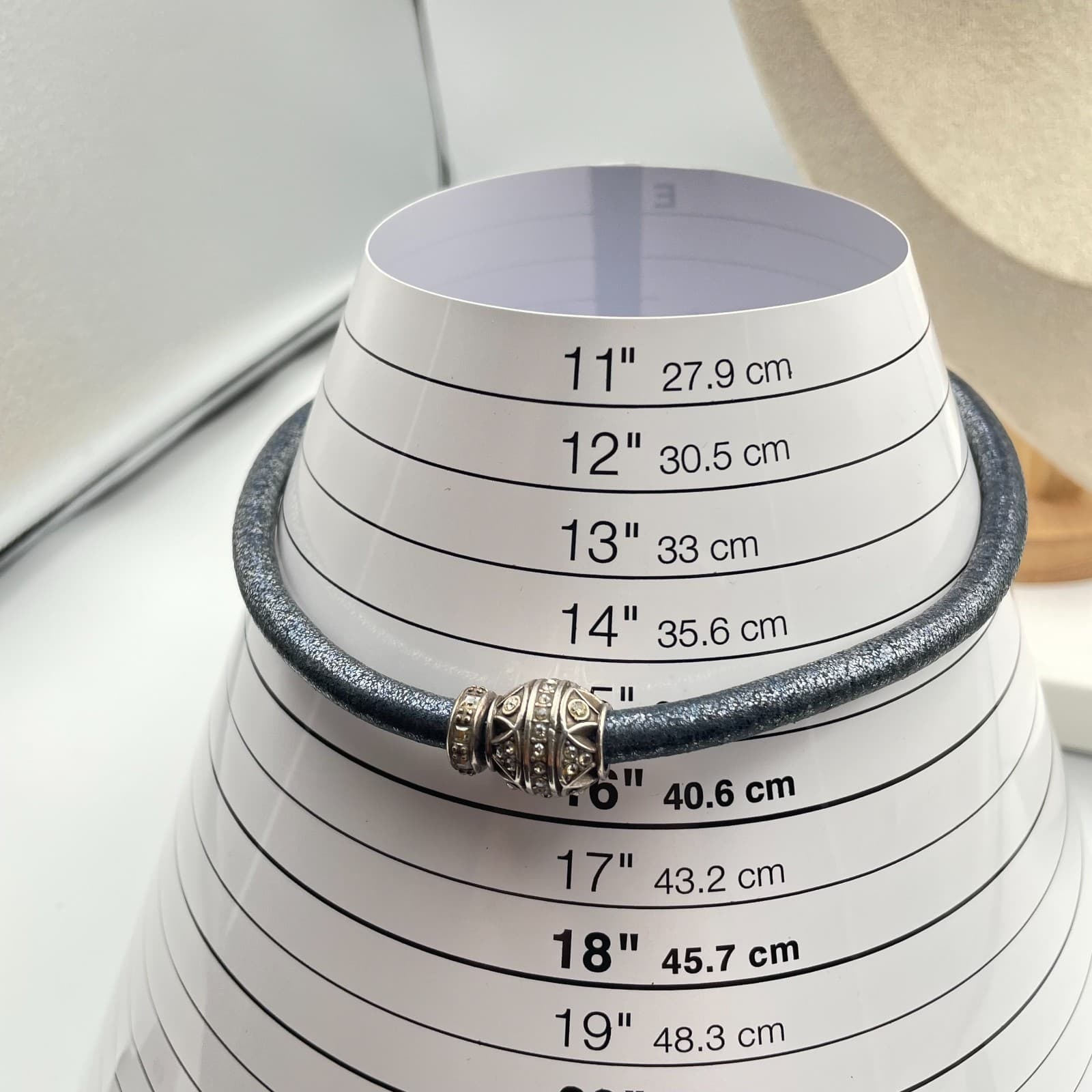 Vtg Brighton Metallic Blue Pewter Leather Necklace Crystal Rhinestone Charm Bead - Thumbnail 5