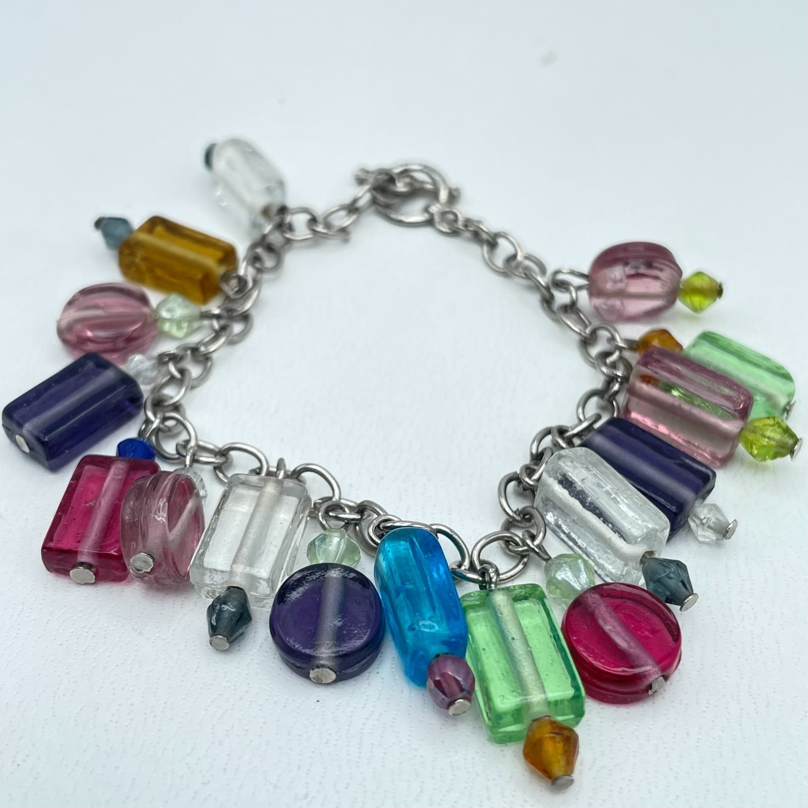 Vintage Y2K Glass Bead Charm Bracelet Silver Tone Toggle Clasp Aesthetic Jewelry - Thumbnail 2