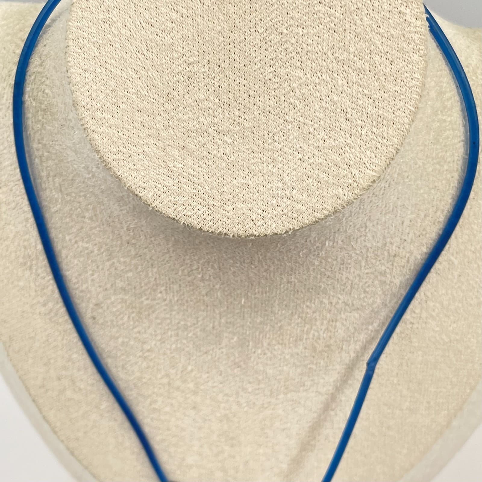 Vintage Y2K Blue Rubber Cord Necklace Butterfly Flower Charms Enamel Goth Grunge - Thumbnail 3