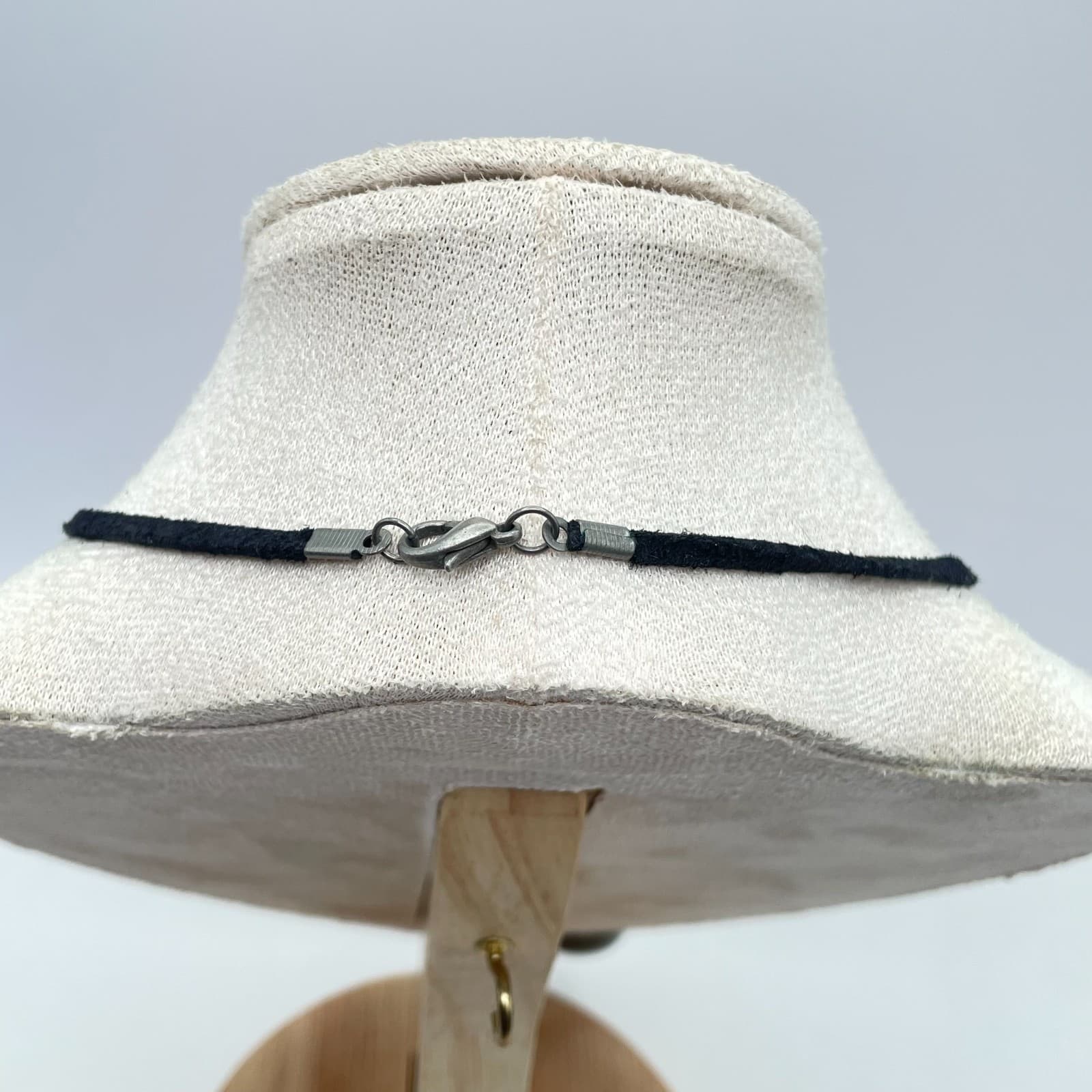 Vintage Y2K Faux Grey Marble Resin Pebbles Black Suede Cord Necklace Jewelry - Thumbnail 5