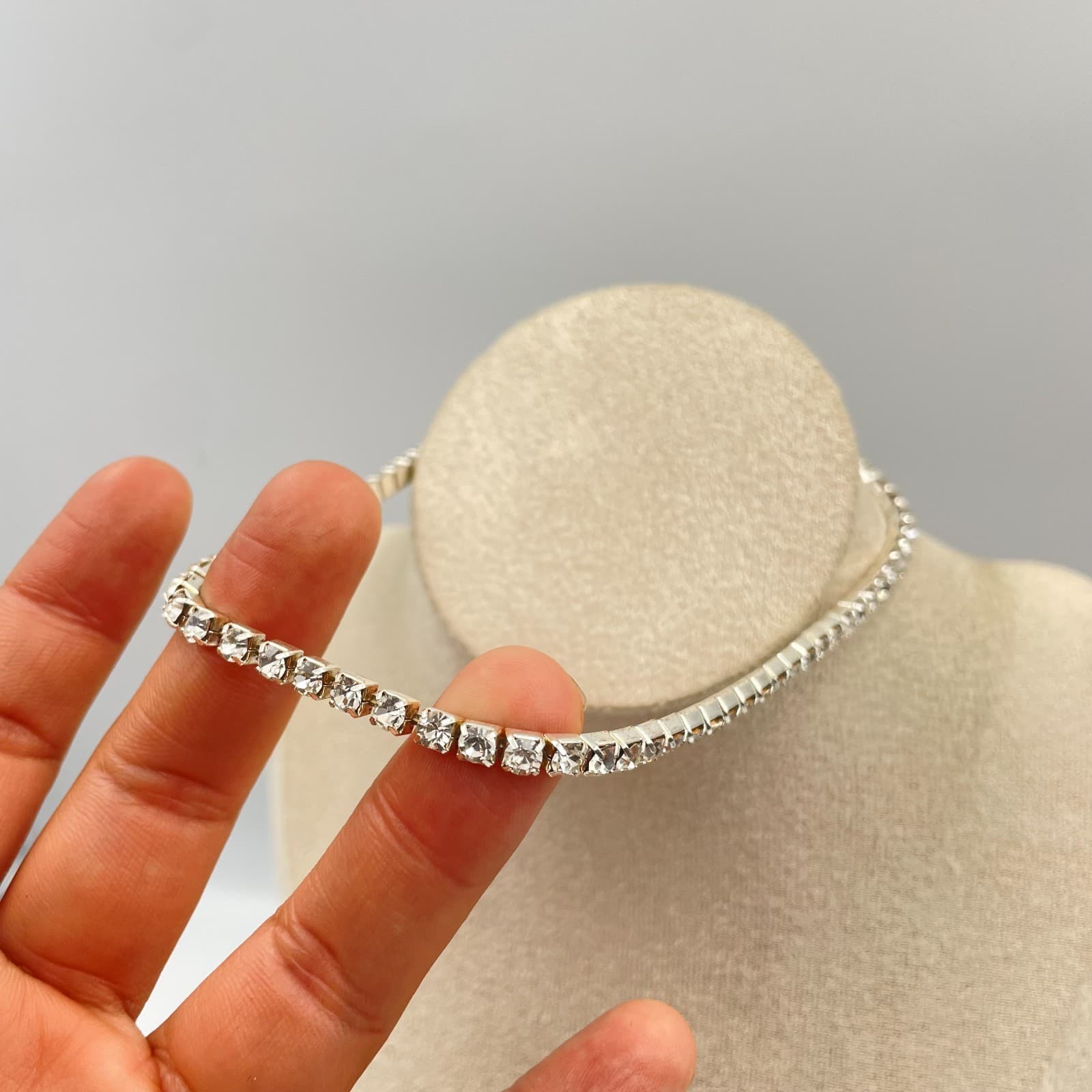 Vintage Claire's Bridal Tennis Choker Necklace Silver Tone Rhinestone Adjustable - Thumbnail 5