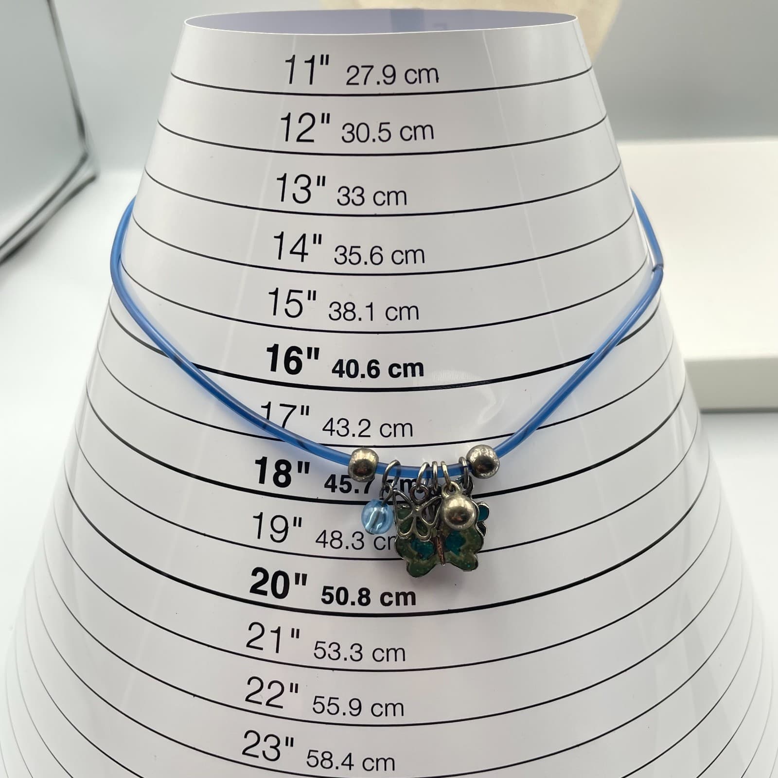 Vintage Y2K Blue Rubber Cord Necklace Butterfly Flower Charms Enamel Goth Grunge - Thumbnail 6