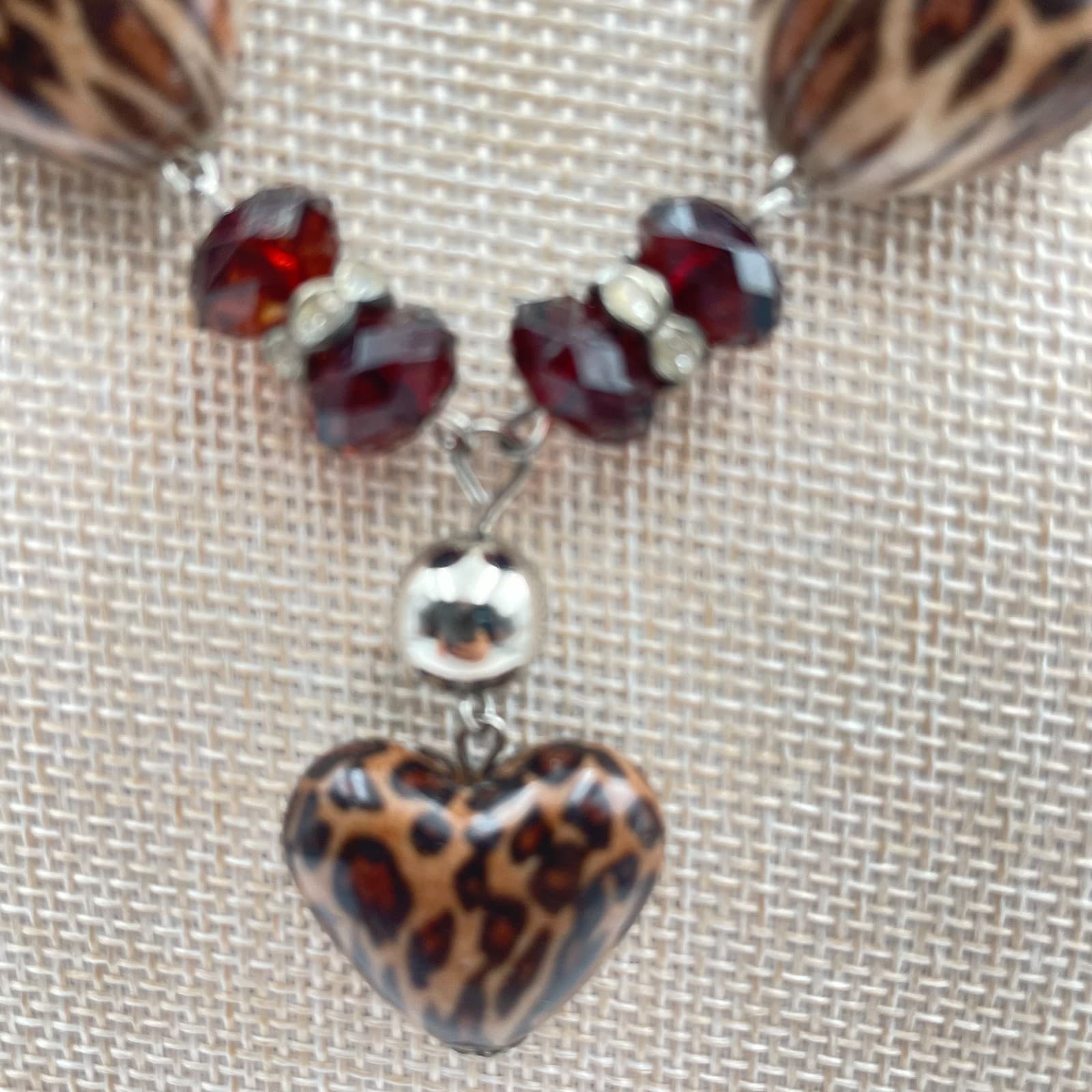 Vtg Leopard Print Heart Pendant Necklace Brown Animal Print Beads Silver Tone - Thumbnail 4
