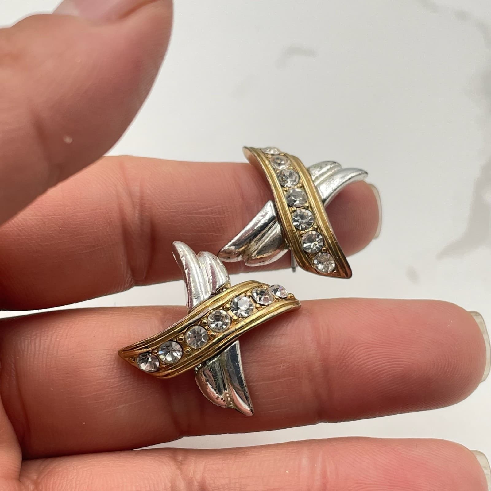 Vintage VTG Crisscross X Hugs Kisses Stud Earrings Two Tone Clear Rhinestone - Thumbnail 3
