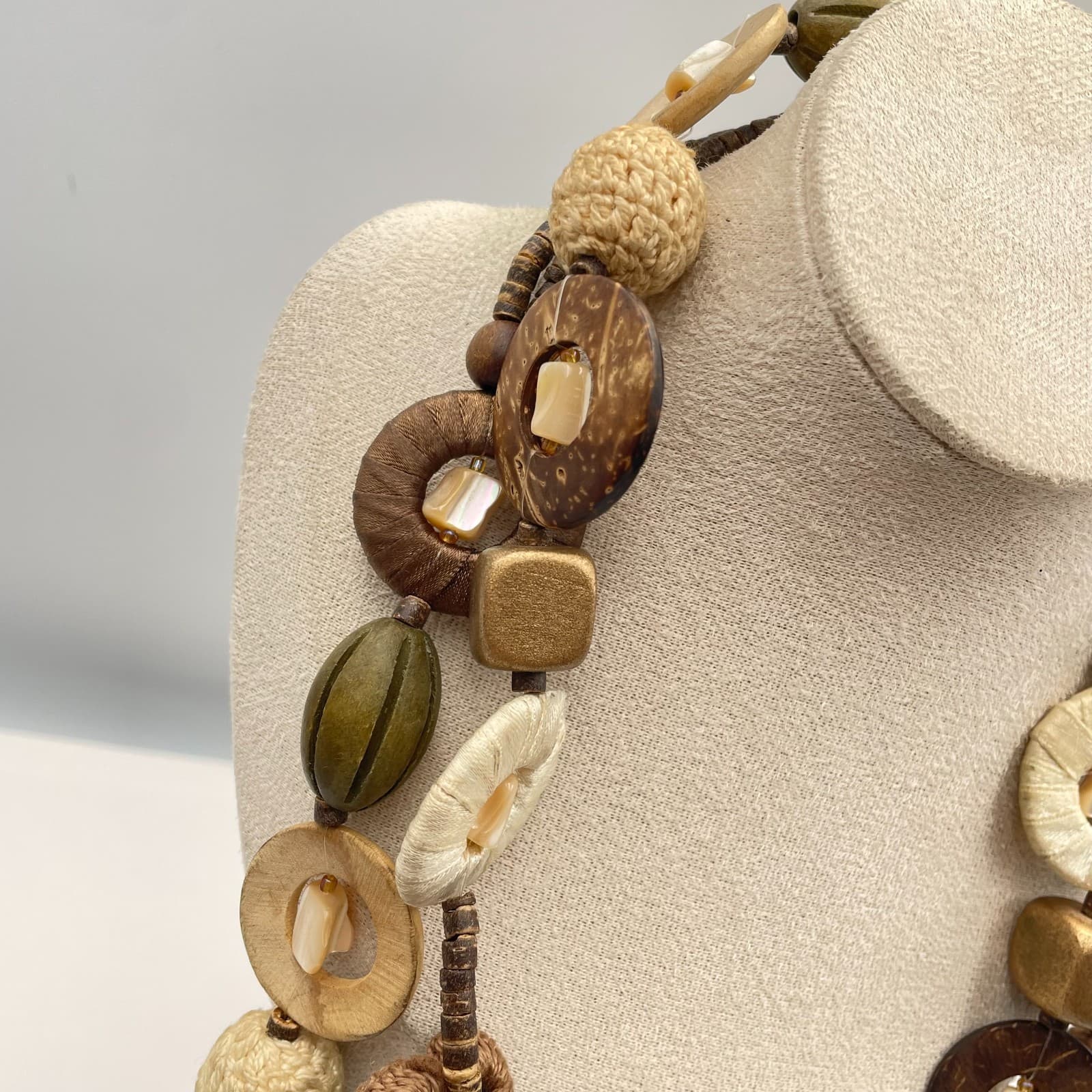 Vintage 90s Chunky Shell Knit Double Strand Wooden Beaded Necklace Jewelry - Thumbnail 3