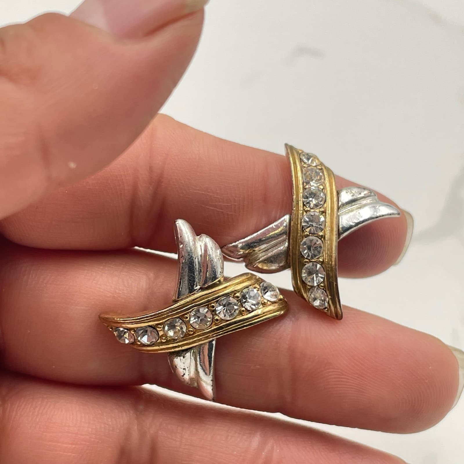 Vintage VTG Crisscross X Hugs Kisses Stud Earrings Two Tone Clear Rhinestone - Thumbnail 4