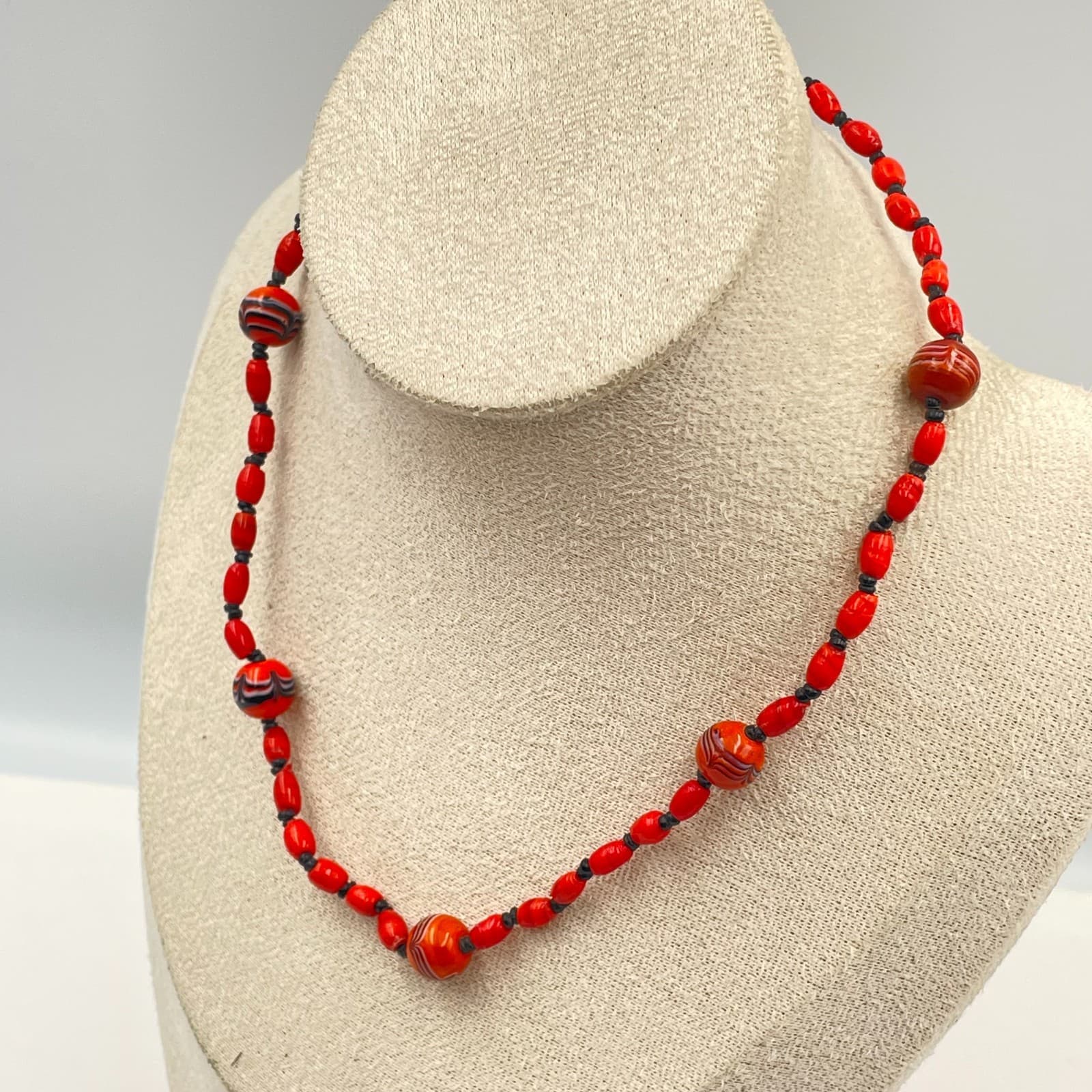 Vintage Venetian Glass Trade Beaded Necklace Red White Hearts African Swirl - Thumbnail 4