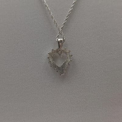 Vintage Silver Rhinestone Heart Pendant Necklace Dainty Sparkle 20in - Thumbnail 6