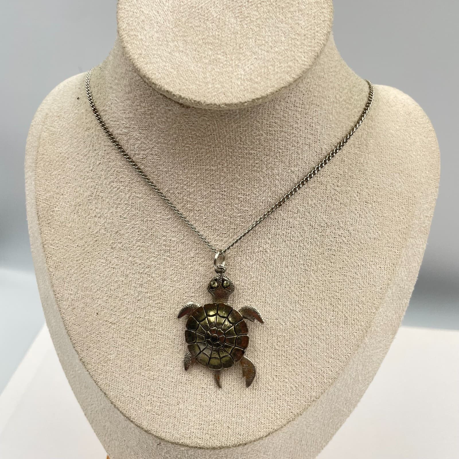 Vintage Articulated Sea Turtle Pendant Necklace Moving Legs Silver Tone Chain - Image 1