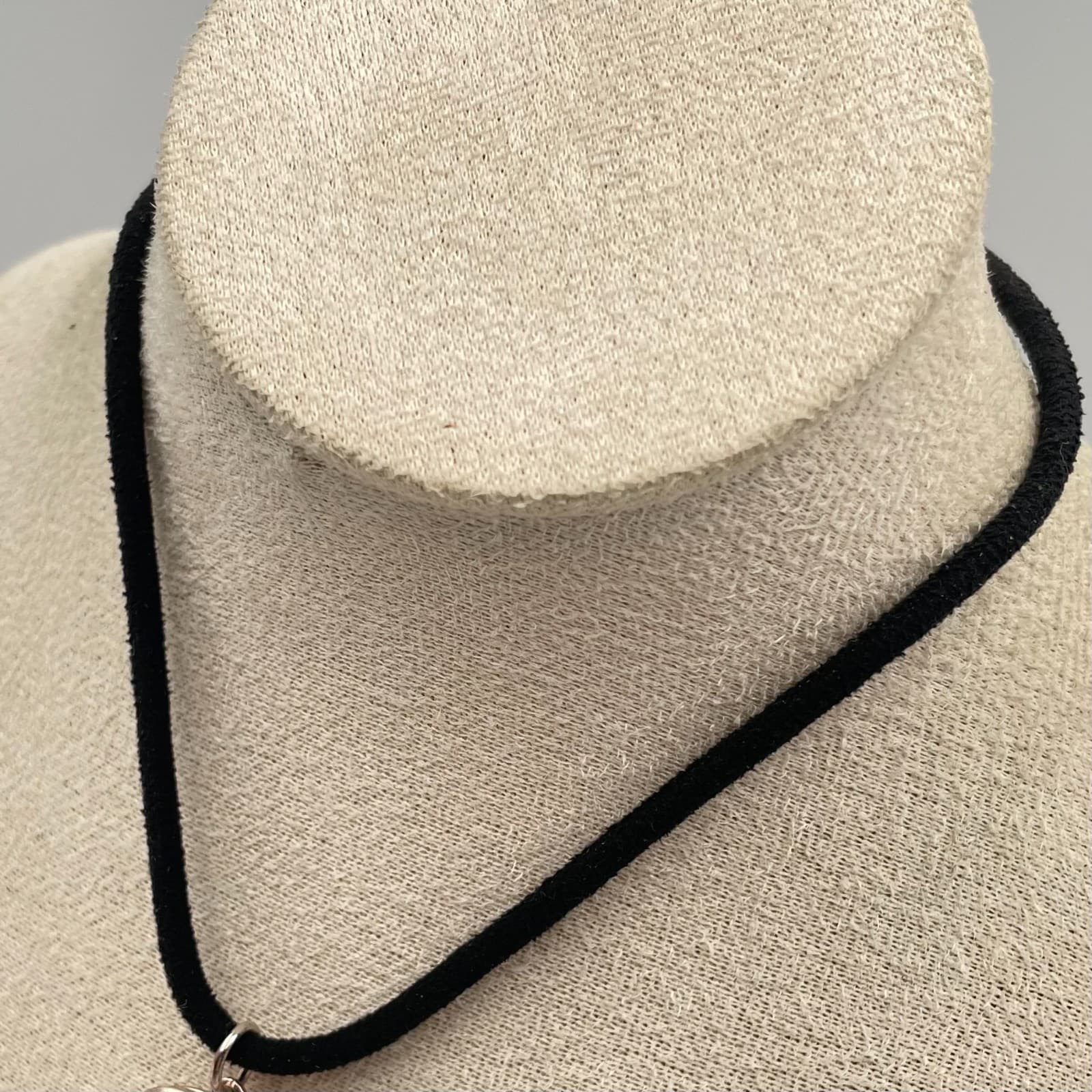 Vintage Silver Heart Locket Choker Necklace Rhinestone Crystal Black Cord Y2K - Thumbnail 2