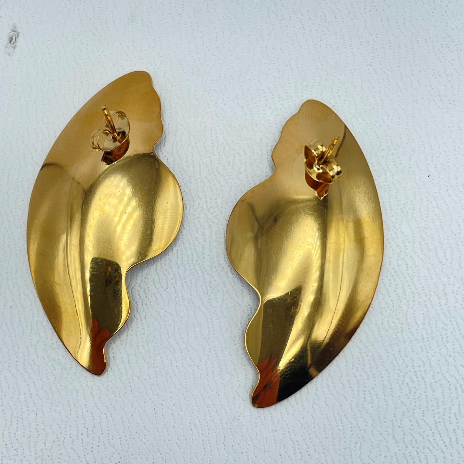 Modern 20s 80R Gold Tone Abstract Wave Geometric Statement Earrings Jewelry - Thumbnail 4