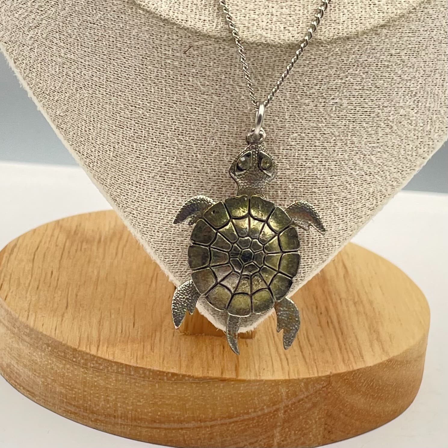 Vintage Articulated Sea Turtle Pendant Necklace Moving Legs Silver Tone Chain - Thumbnail 7