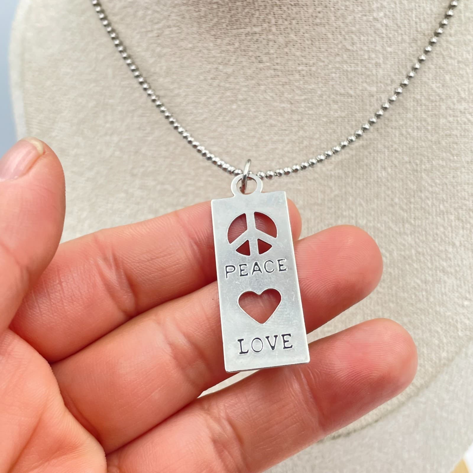 Vintage Peace Love Necklace Silver Tone Ball Bead Chain Rectangular Pendant - Thumbnail 3