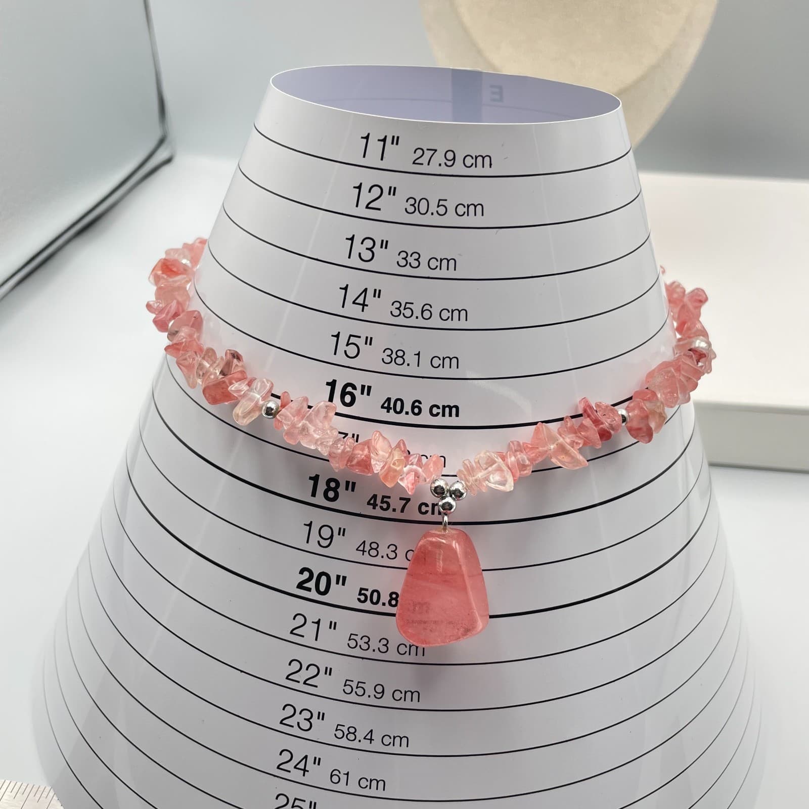 Vtg Pink Strawberry Quartz Necklace Natural Stone Chip Bead Pendant Barrel Clasp - Thumbnail 7