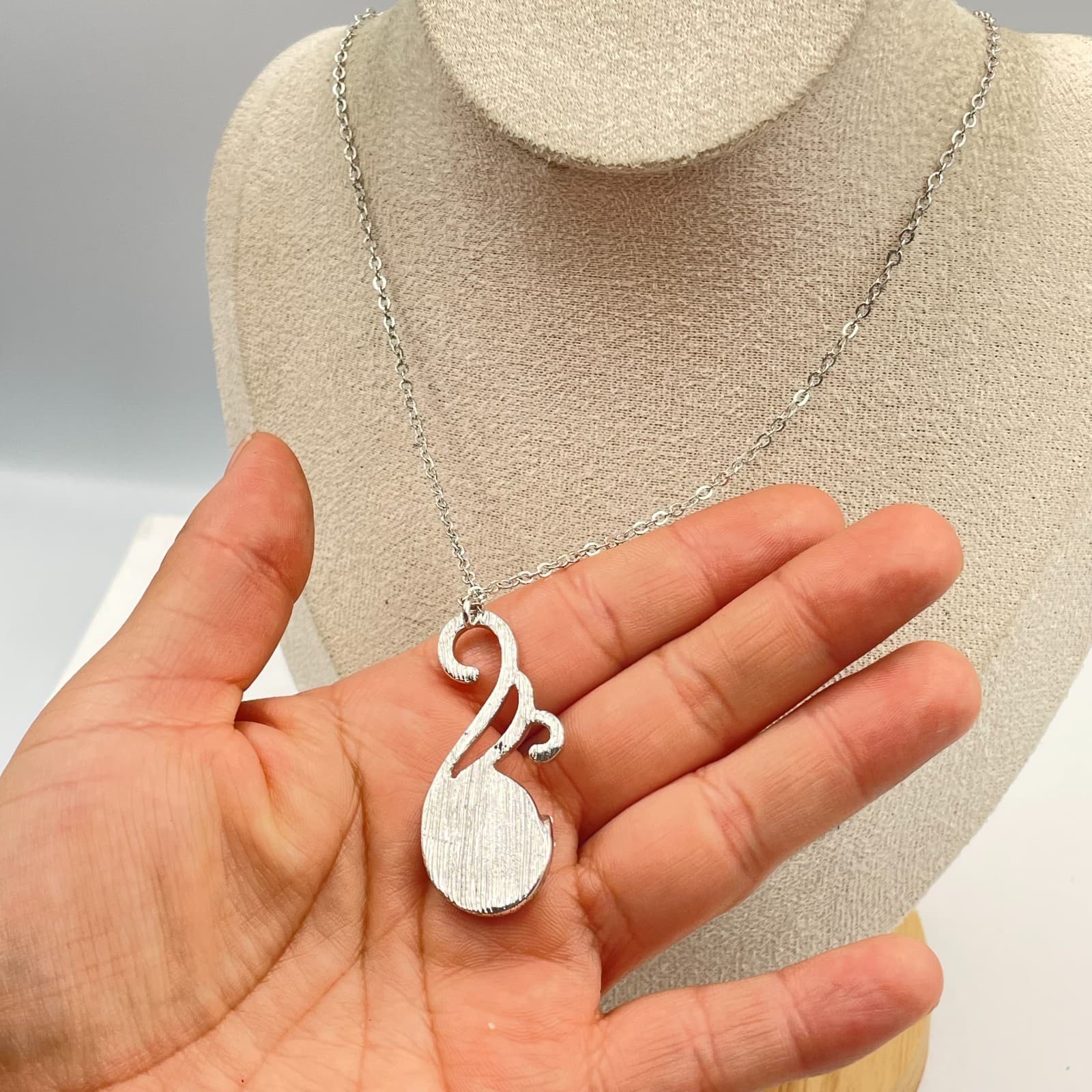 Vintage Silver Tone Turquoise Cabochon Scroll Pendant Necklace Blue Stone - Thumbnail 5