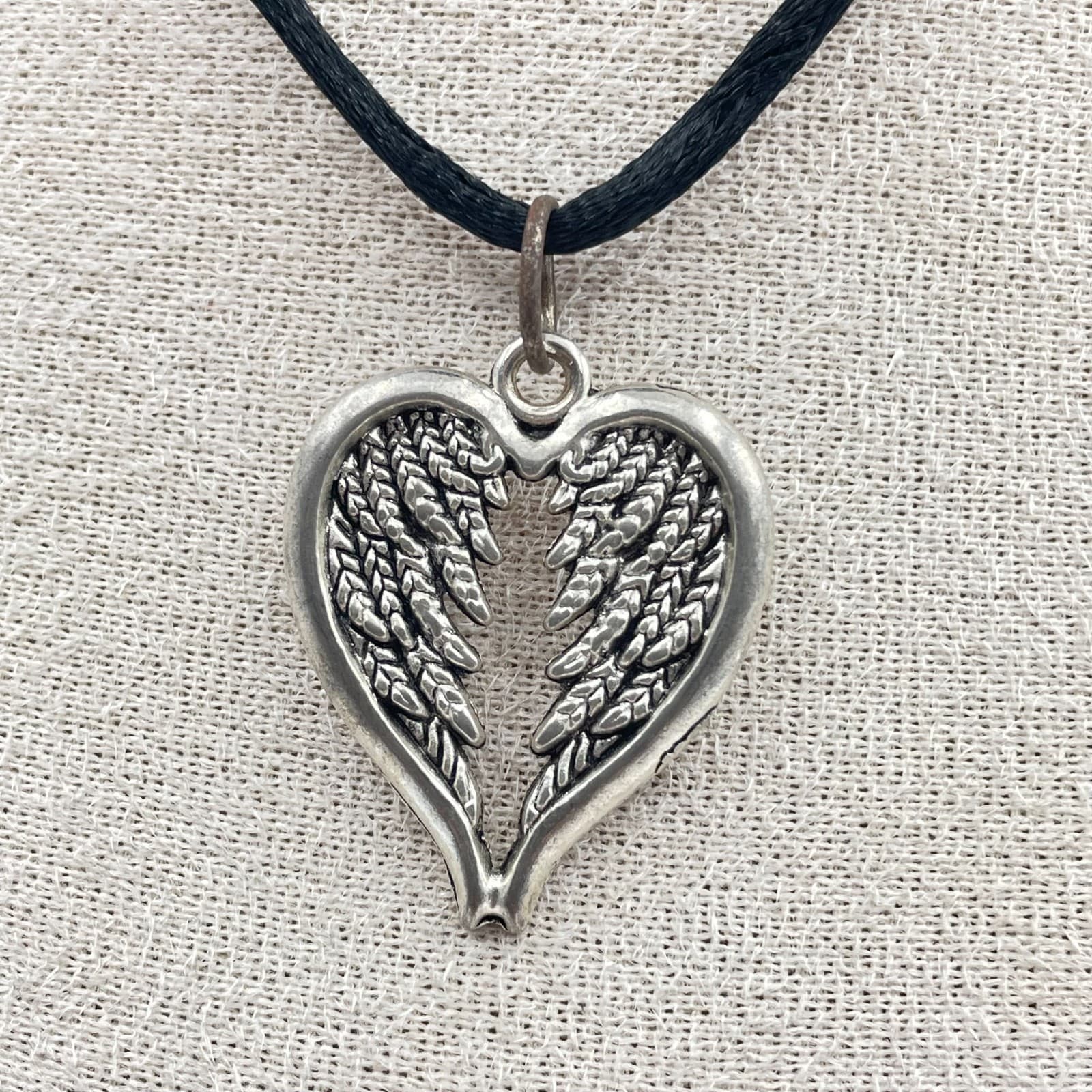 Vintage Angel Wing Heart Pendant Necklace Black Cord 22" Silver Tone Gothic Boho - Thumbnail 4