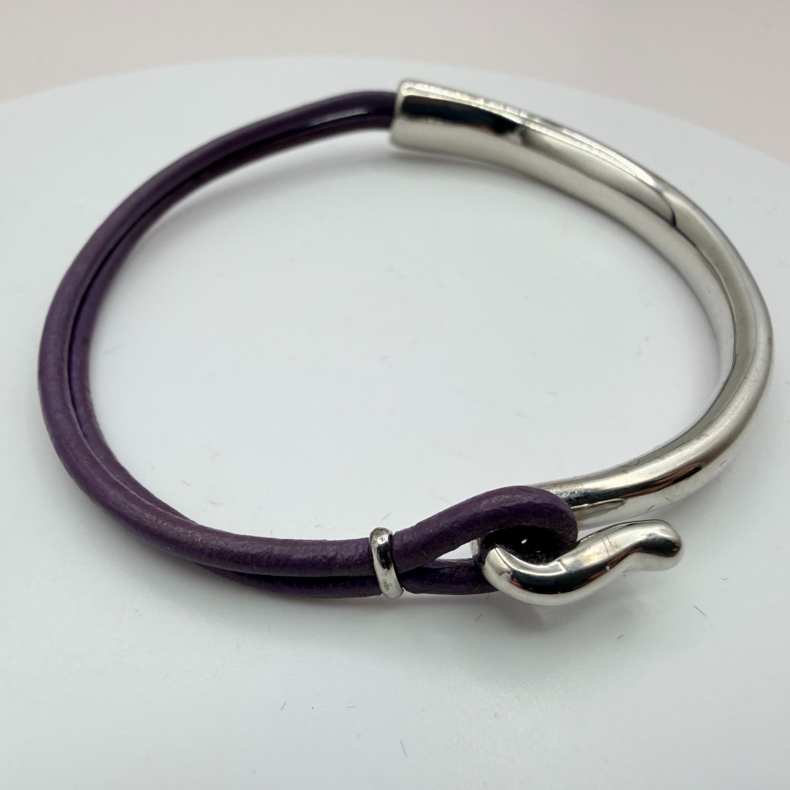 Vintage Y2K Elegant Leather Polished Hook Clasp Minimalist Bracelet Jewelry - Image 1