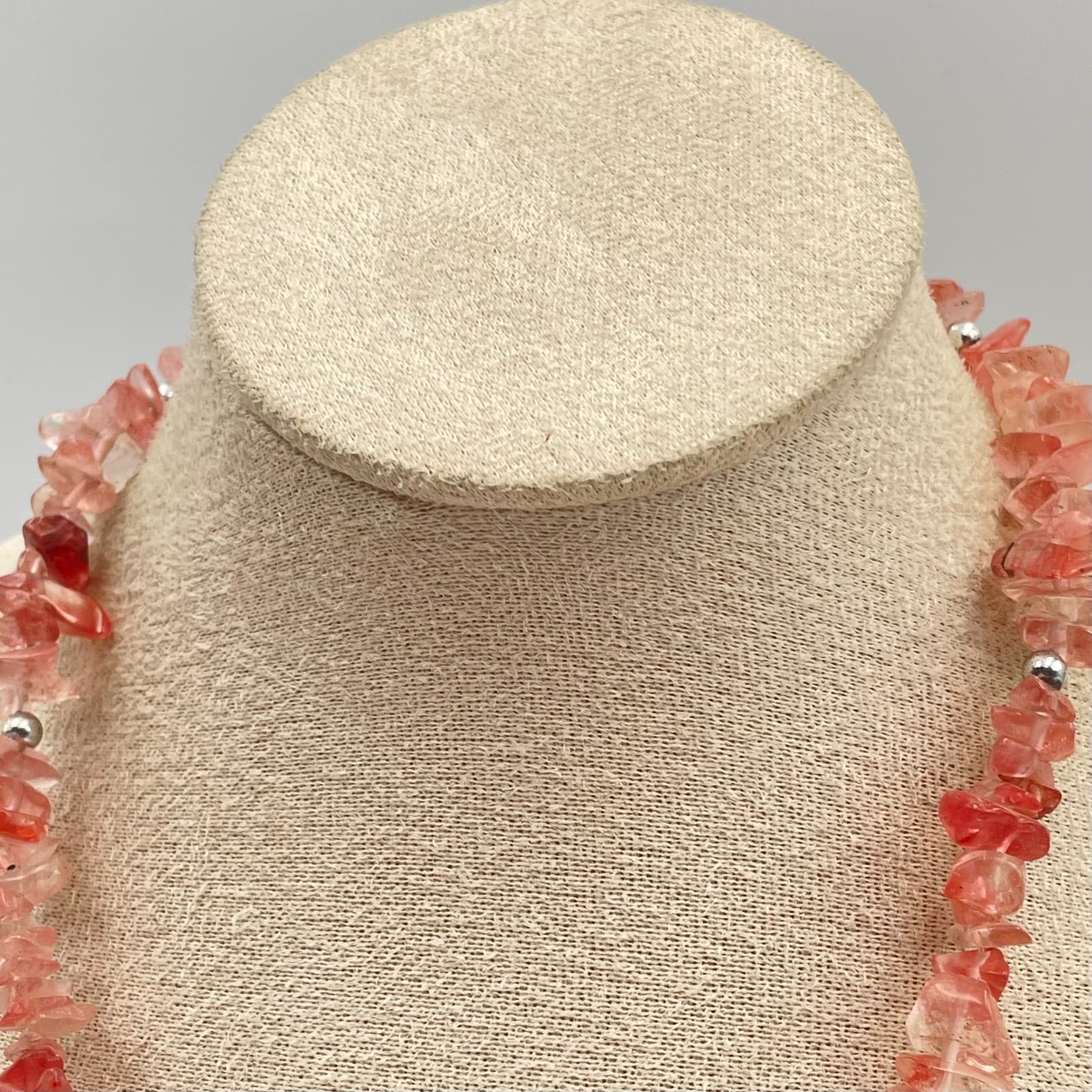 Vtg Pink Strawberry Quartz Necklace Natural Stone Chip Bead Pendant Barrel Clasp - Thumbnail 5