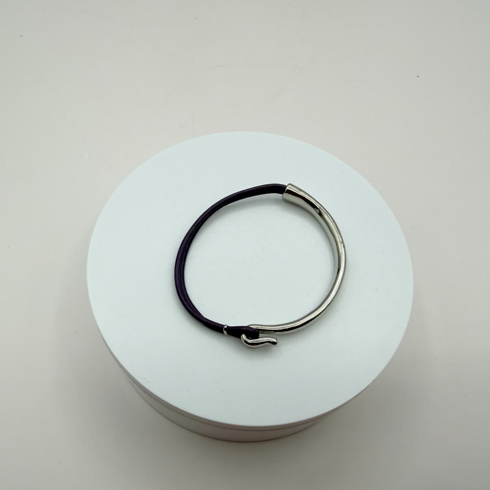 Vintage Y2K Elegant Leather Polished Hook Clasp Minimalist Bracelet Jewelry - Thumbnail 5