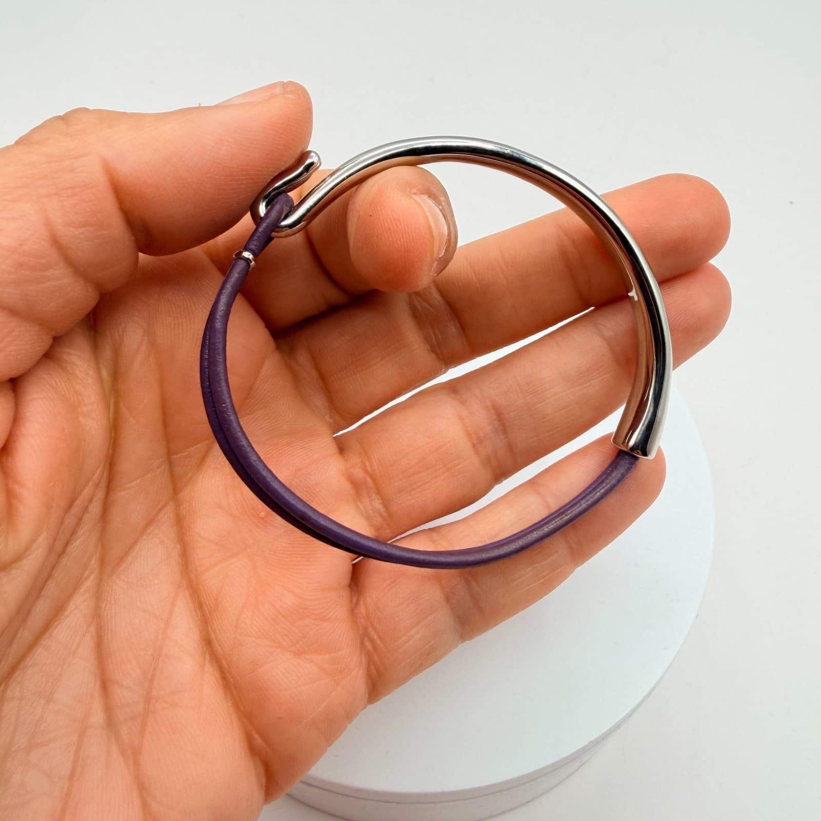 Vintage Y2K Elegant Leather Polished Hook Clasp Minimalist Bracelet Jewelry - Thumbnail 3