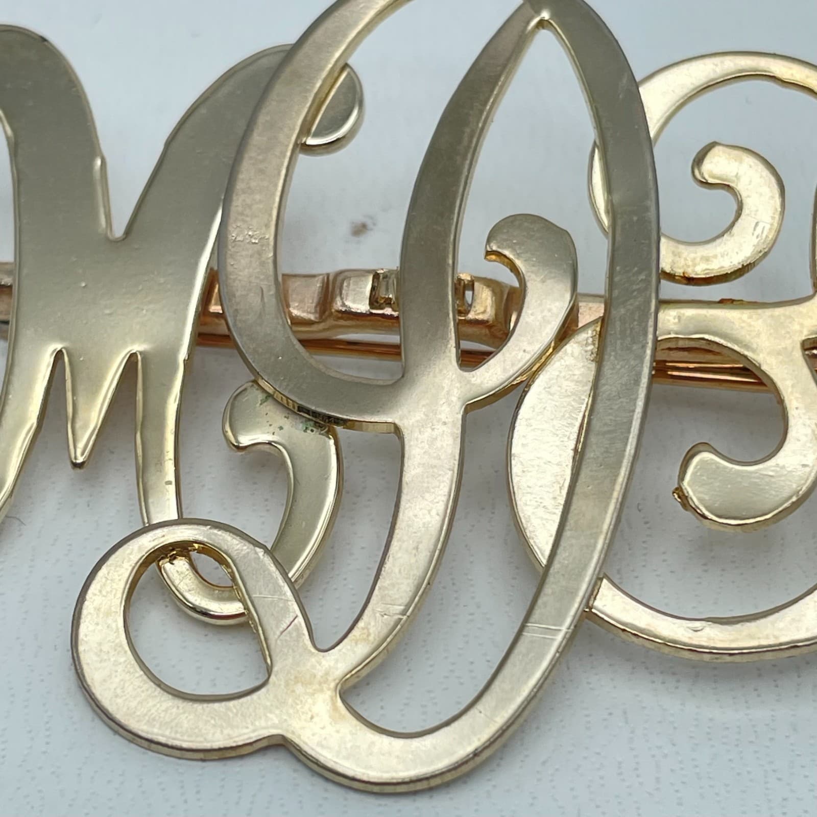 Vintage 80s Monogram MGS Script Large Charm Brooch Pin Gold Tone Jewelry - Thumbnail 3