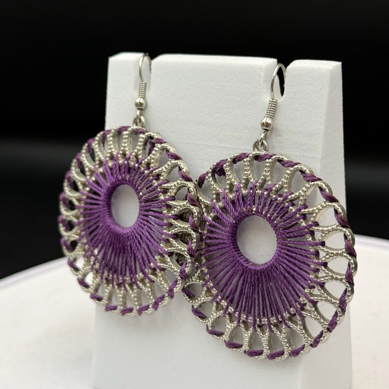 Vintage Silver-Tone Purple Threaded Open Circle Classic Dangle Earrings - Thumbnail 5
