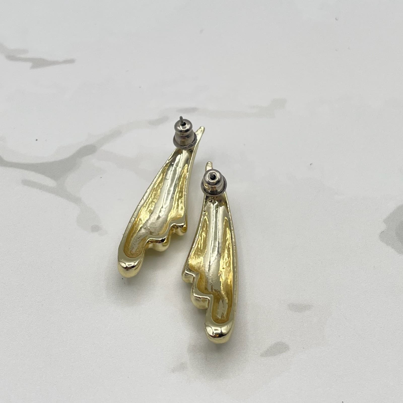 Vintage VTG Gold Tone Dangle Earrings Shiny Abstract Wing Mid-Century Modern - Thumbnail 4