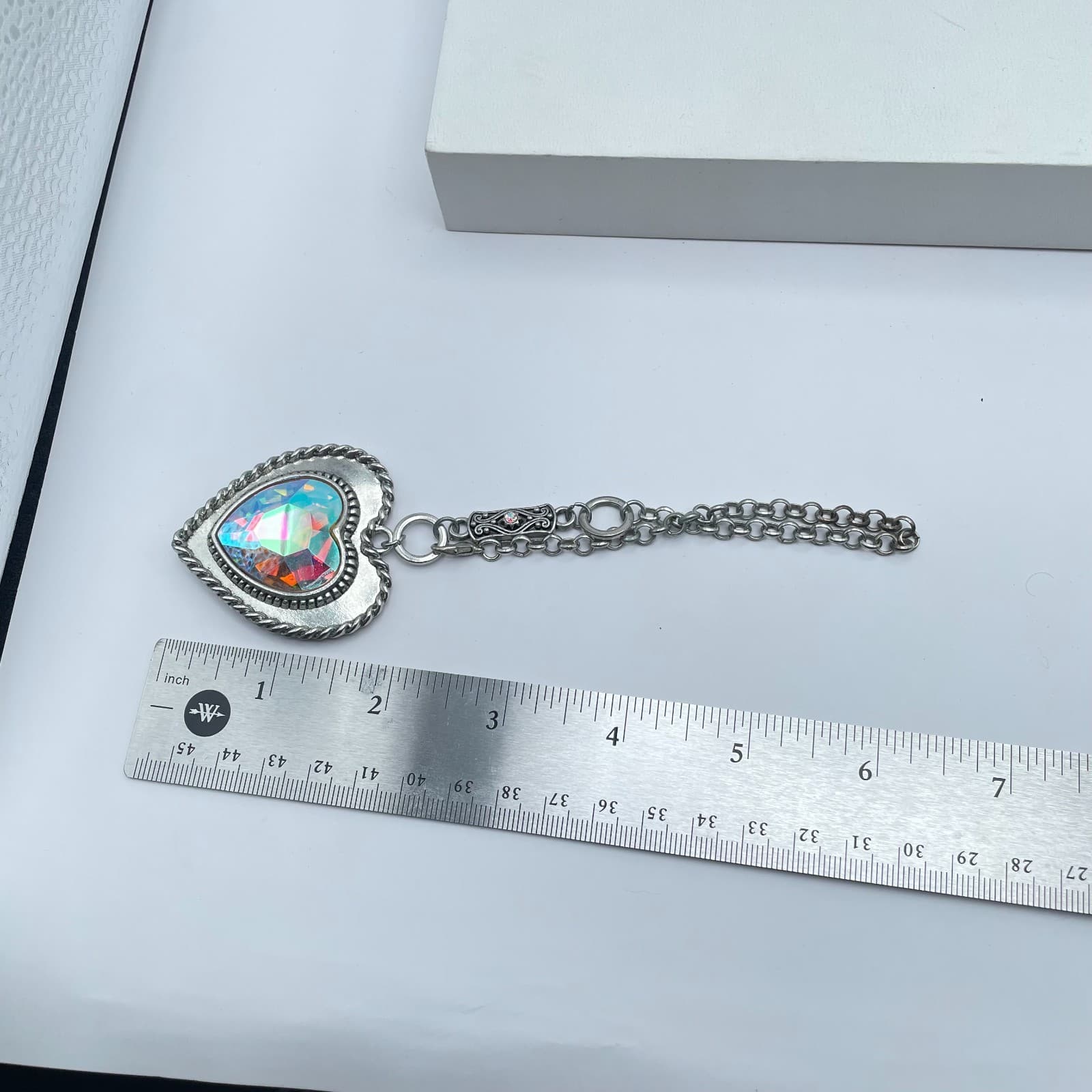 Vintage 90s Silver Tone Rope Border Iridescent Heart Charm Bracelet Jewelry - Thumbnail 8