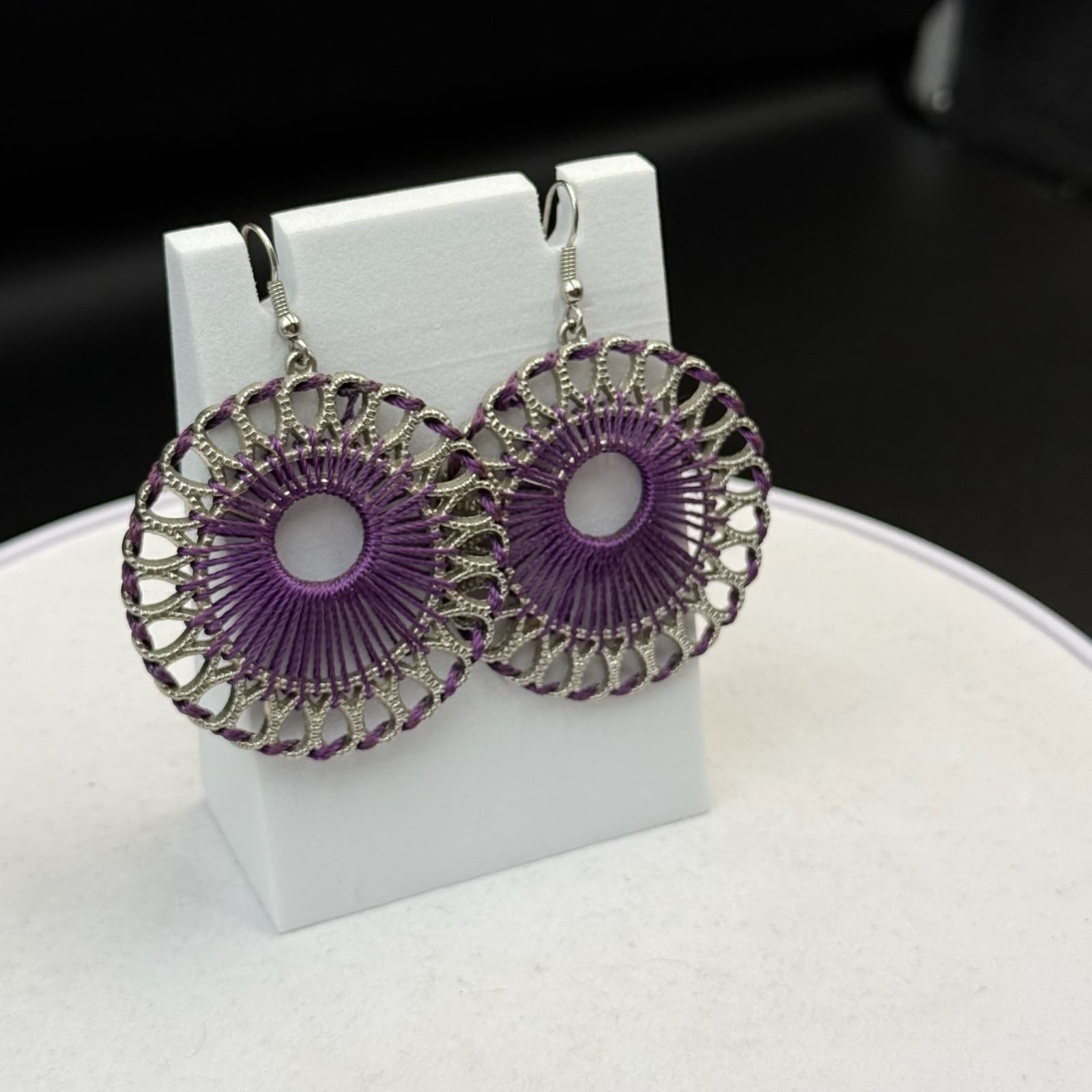 Vintage Silver-Tone Purple Threaded Open Circle Classic Dangle Earrings - Thumbnail 7