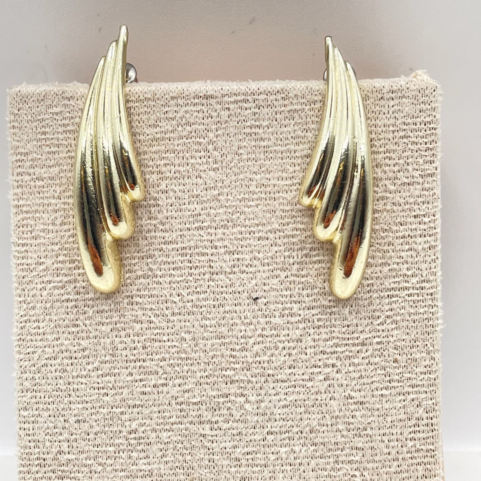 Vintage VTG Gold Tone Dangle Earrings Shiny Abstract Wing Mid-Century Modern - Image 1