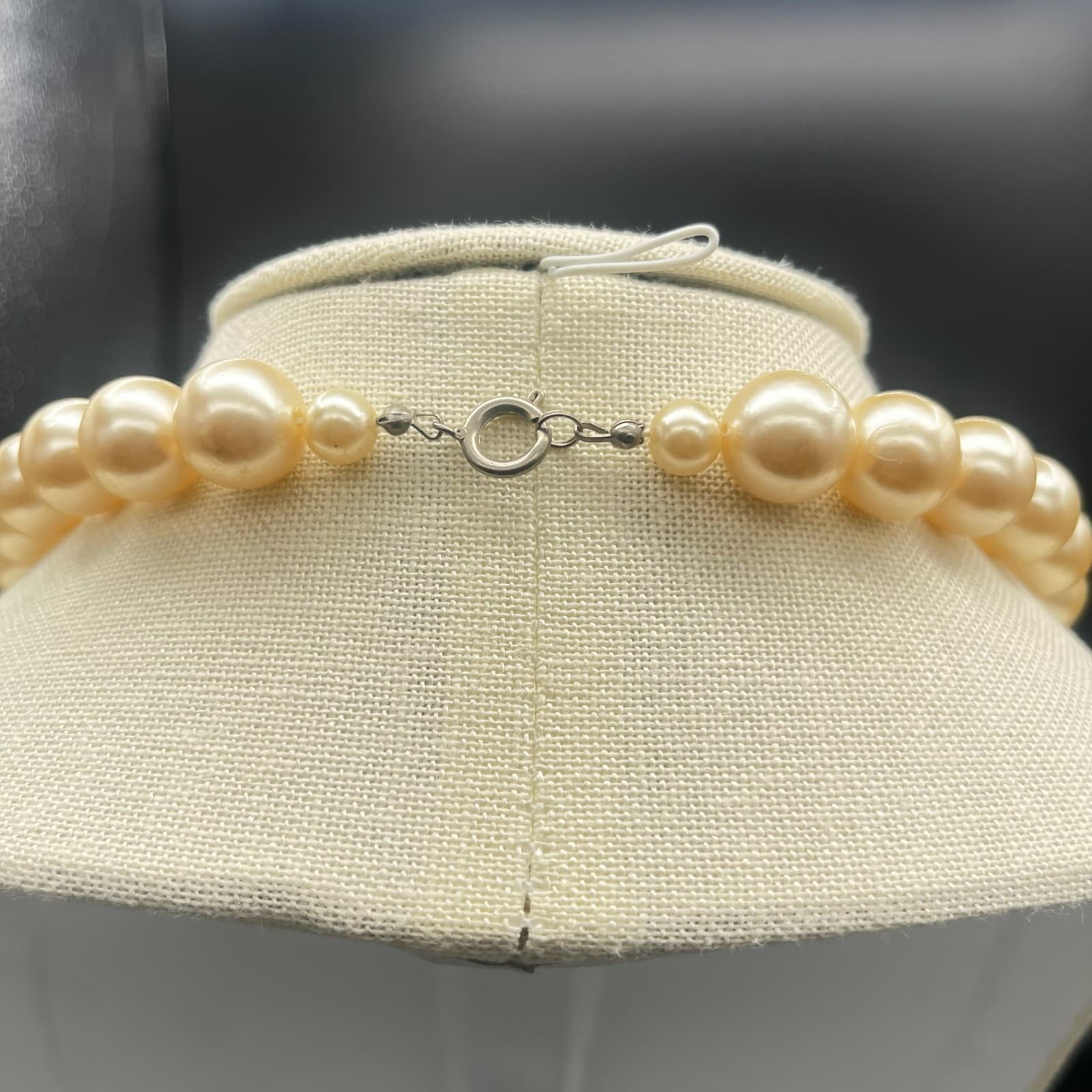 Vintage Cream Pearl Bead Necklace w/ Black Striped Accents Retro Statement Chic - Thumbnail 3