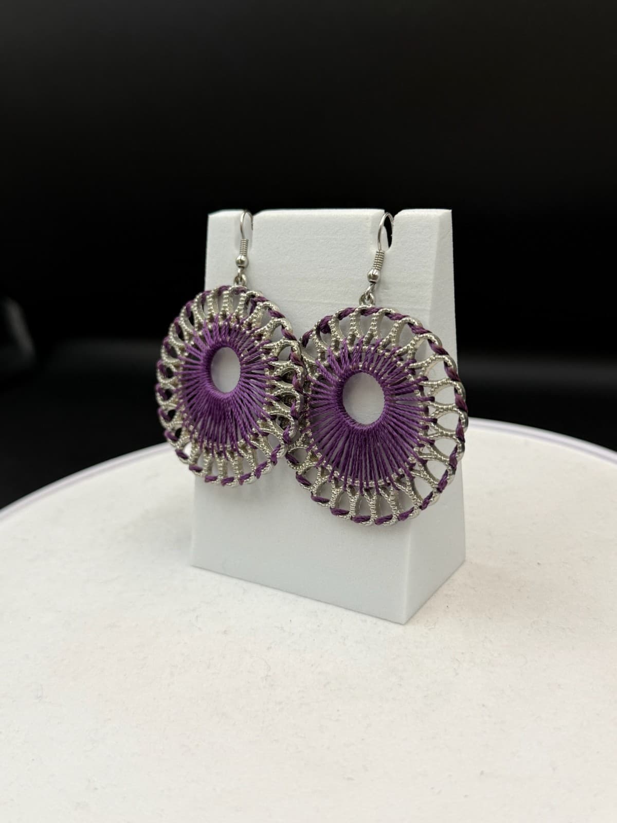 Vintage Silver-Tone Purple Threaded Open Circle Classic Dangle Earrings - Thumbnail 4