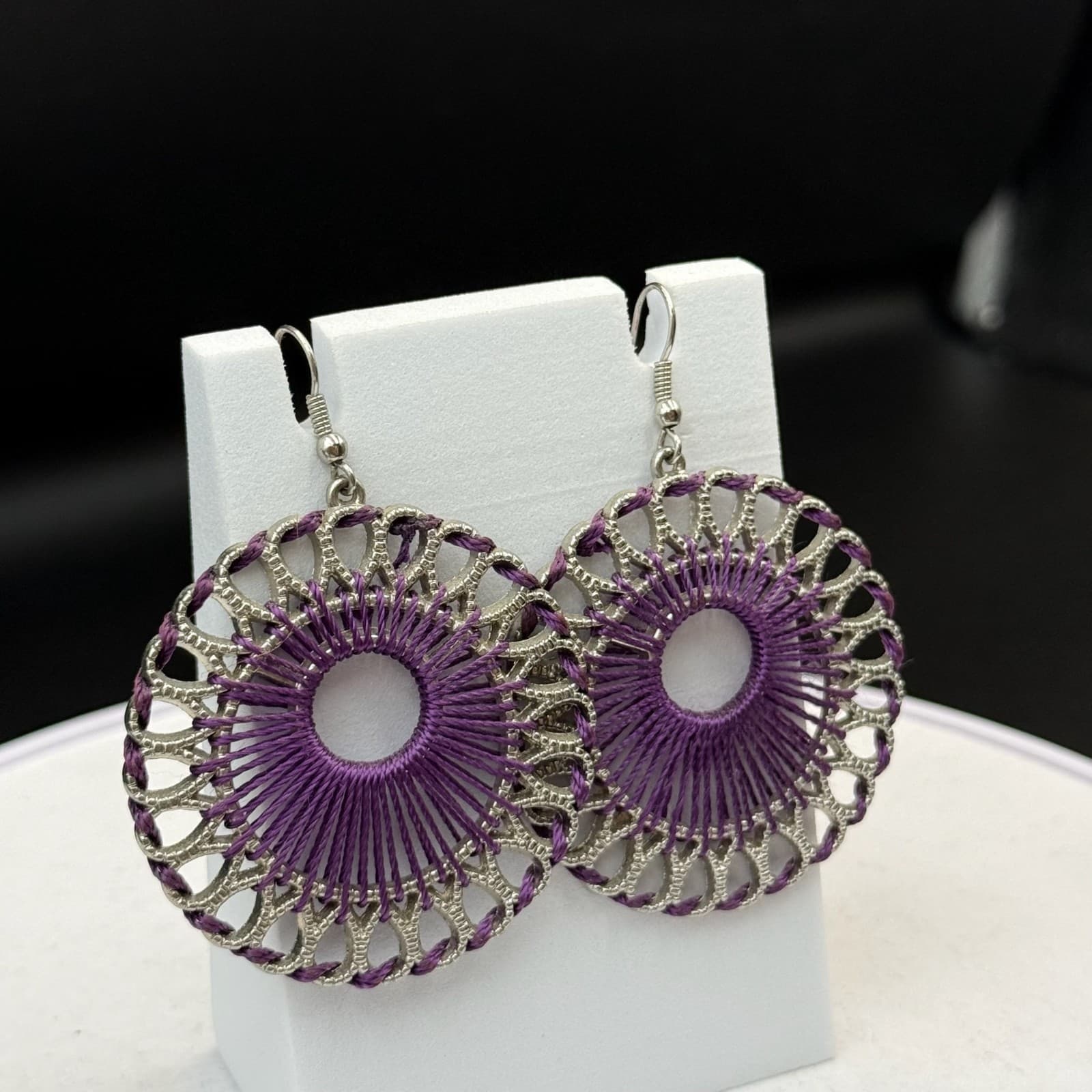 Vintage Silver-Tone Purple Threaded Open Circle Classic Dangle Earrings - Thumbnail 8