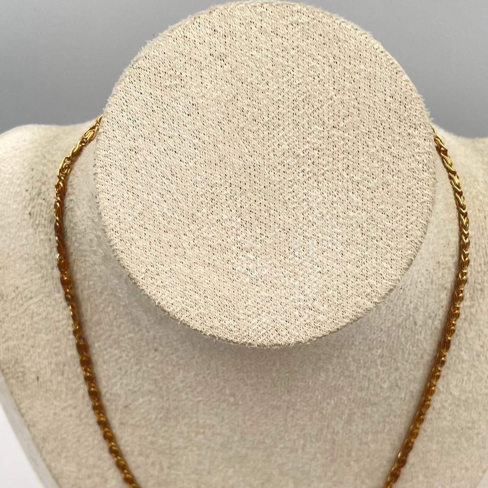 Vintage Gold Over S-Link Scroll Chain Necklace 18" Layering Choker Dainty - Thumbnail 2