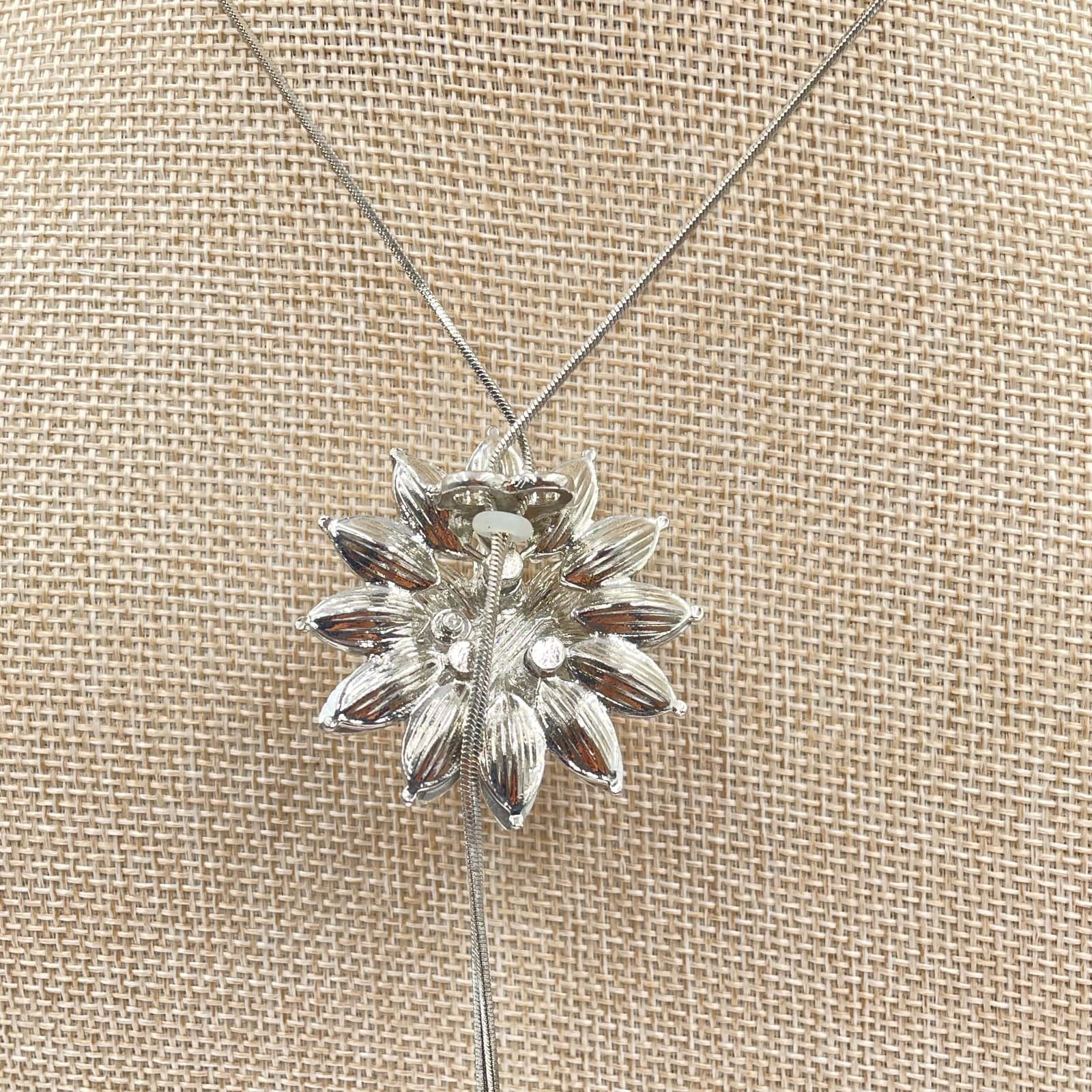 Vintage Silver Tone Crystal Sunflower Lariat Necklace Adjustable Snake Chain 17" - Thumbnail 6