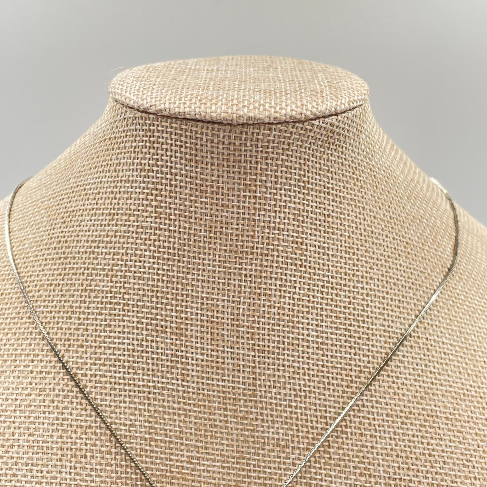 Vintage Silver Tone Crystal Sunflower Lariat Necklace Adjustable Snake Chain 17" - Thumbnail 5