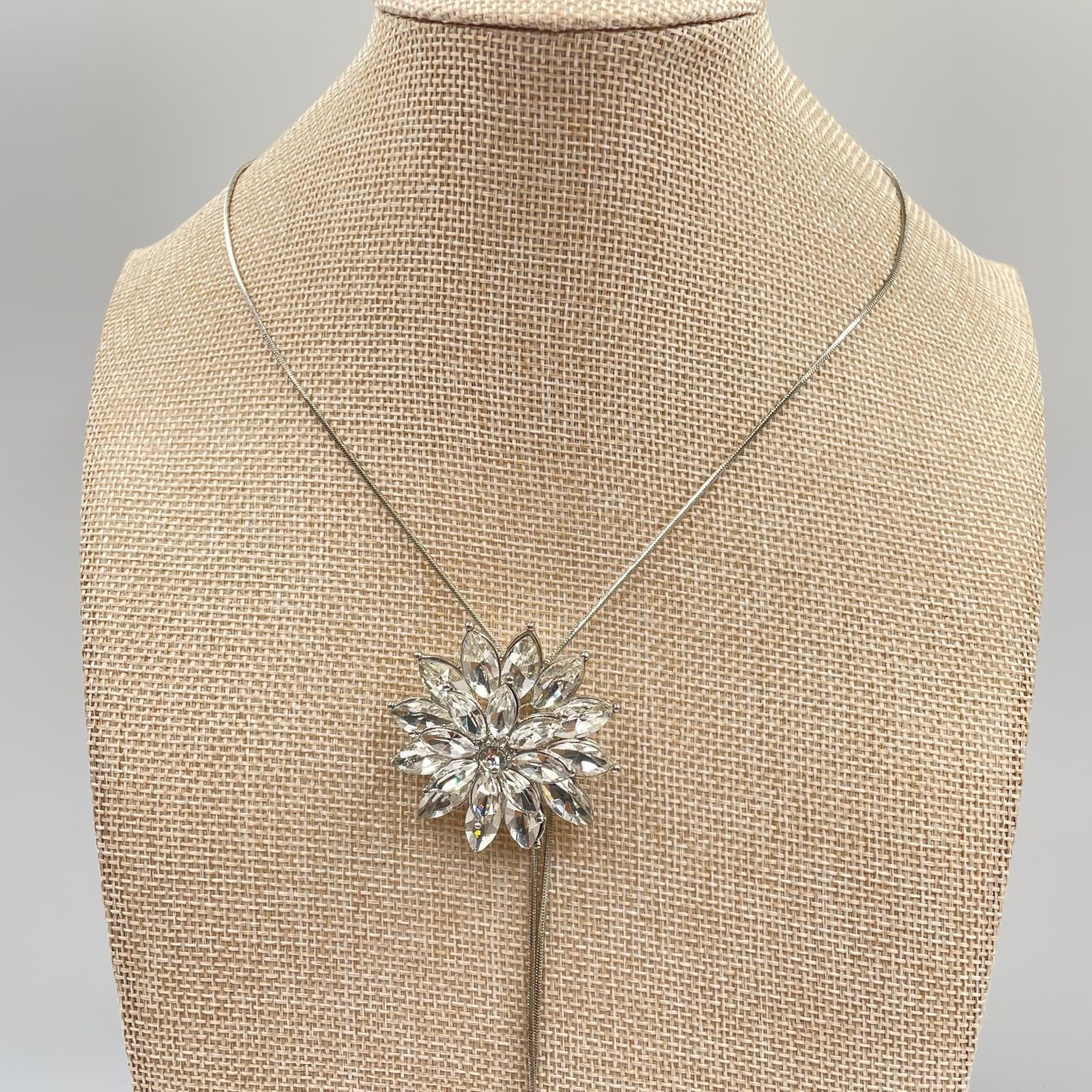 Vintage Silver Tone Crystal Sunflower Lariat Necklace Adjustable Snake Chain 17" - Thumbnail 2