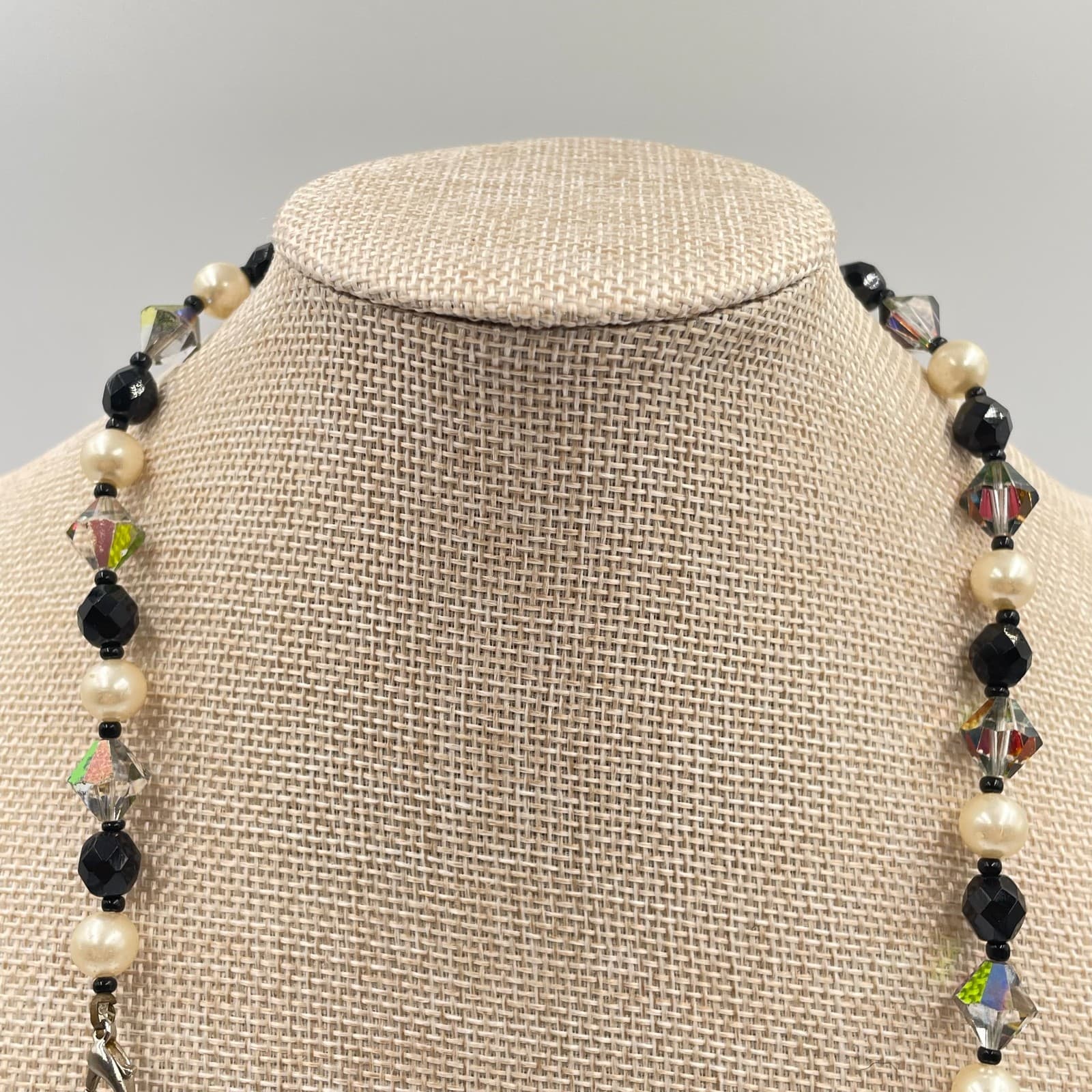 VTG Crystal Pearl Necklace Black Cream Iridescent Bicone Long Beaded - Thumbnail 3