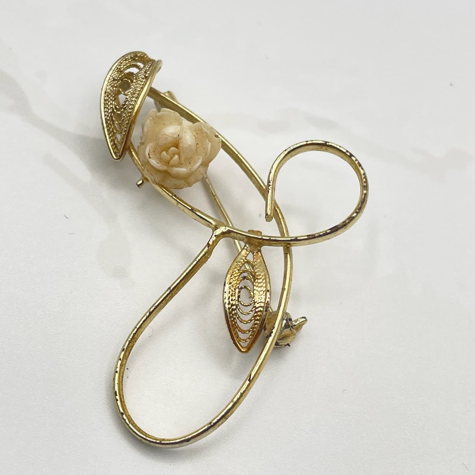 Vintage VTG Gold Tone Brooch Carved Rose Flower Filigree Leaf Pin Floral Signed - Thumbnail 9