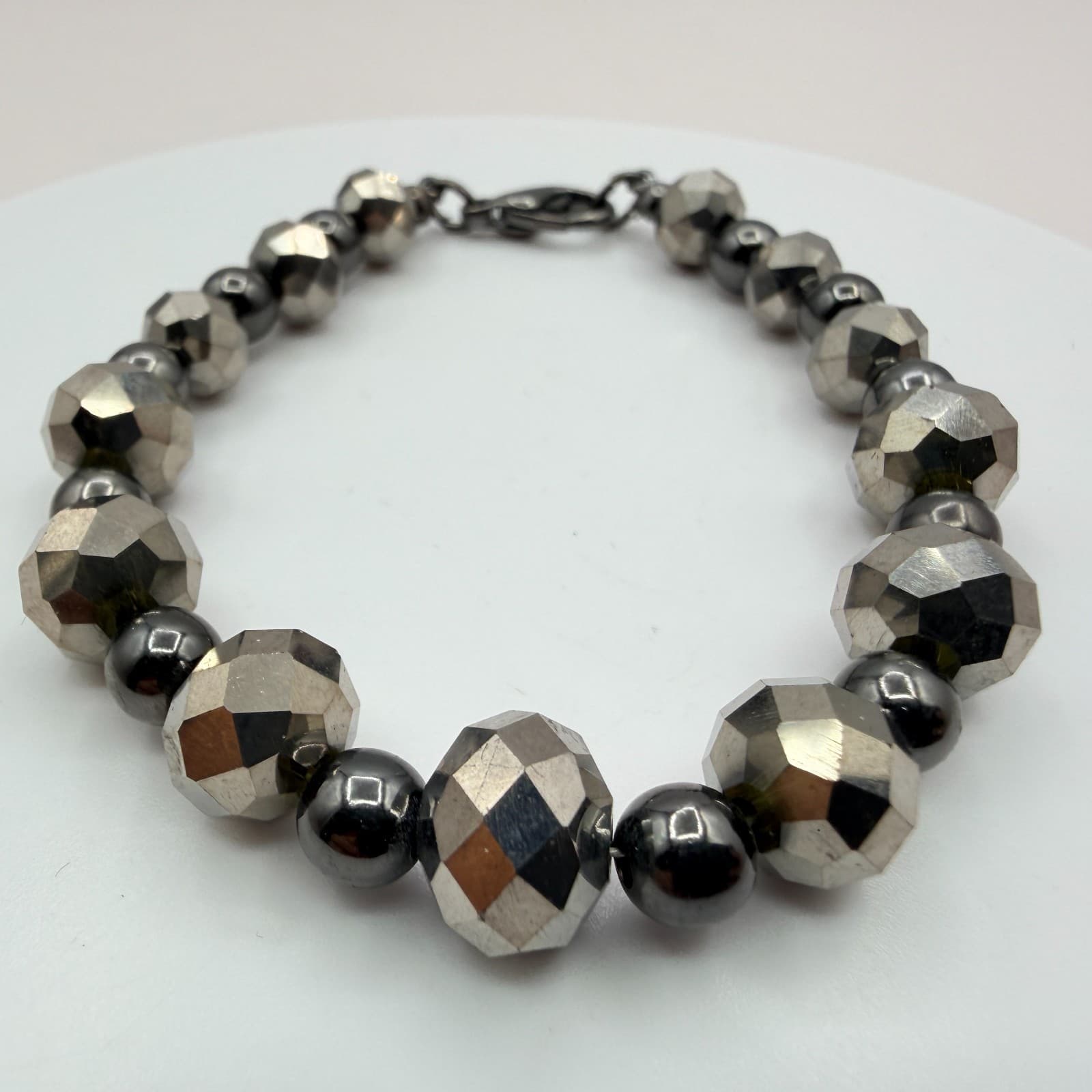 Vintage 90s Gunmetal Tone Round Faceted Beaded Stretch Bracelet Women's Jewelry - Thumbnail 3