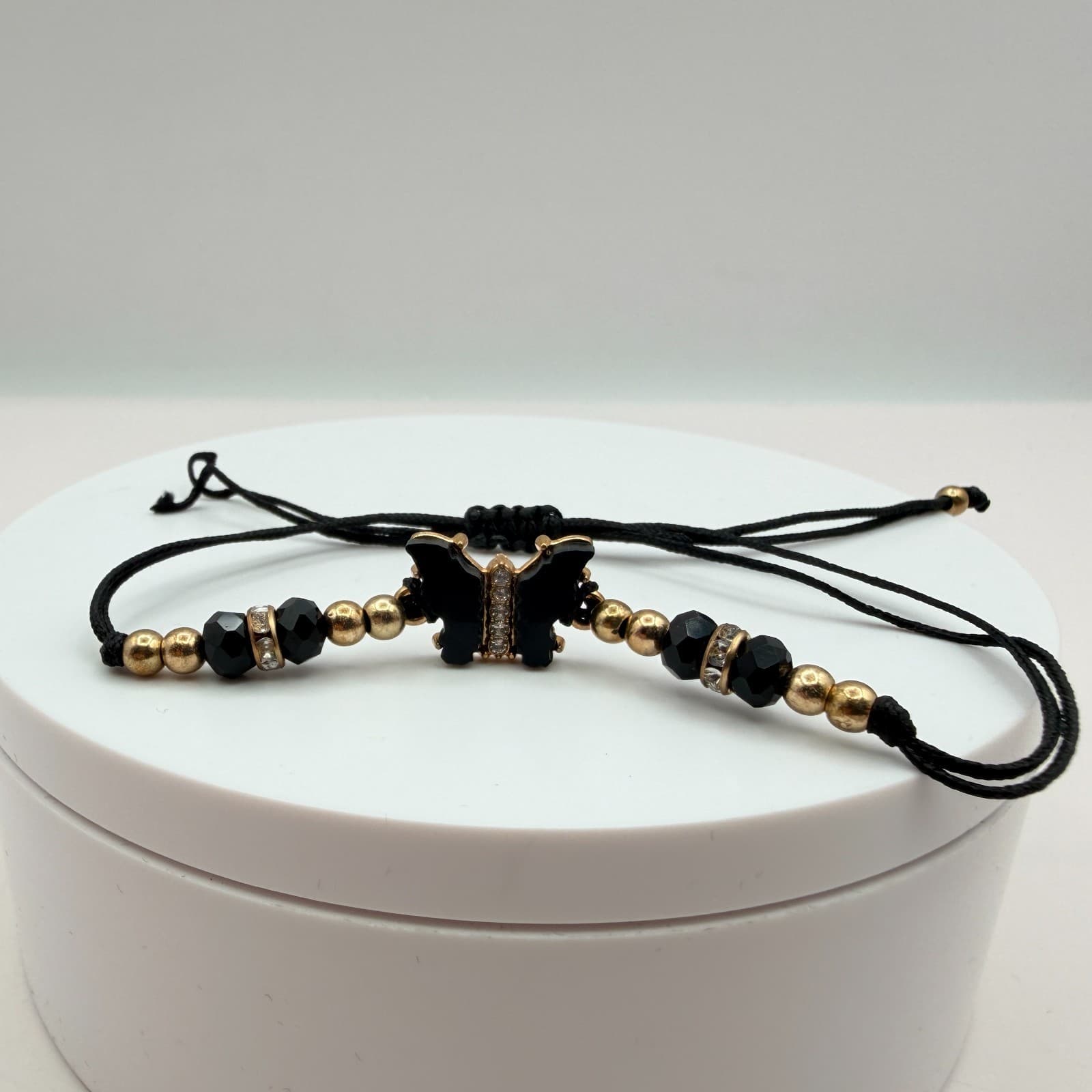 Vintage 90s Gold Tone Butterfly Black Glass Beaded Cord Bracelet Boho Jewelry - Thumbnail 4