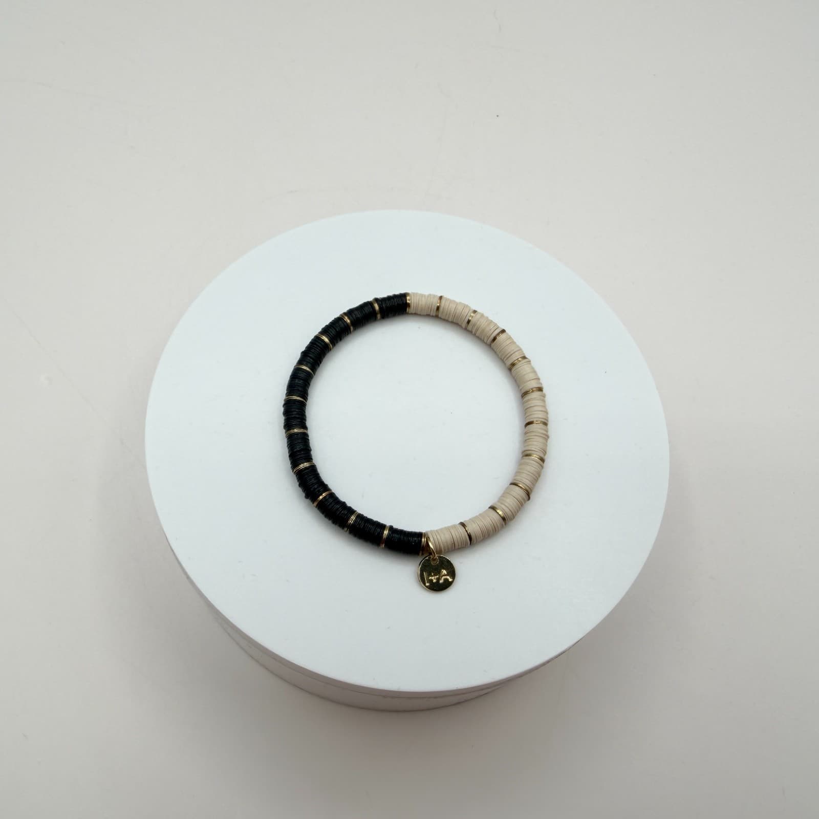 Vintage Y2K Gold Tone Heishi Disc Beaded Charm Bracelet Women's Classic Jewelry - Thumbnail 8